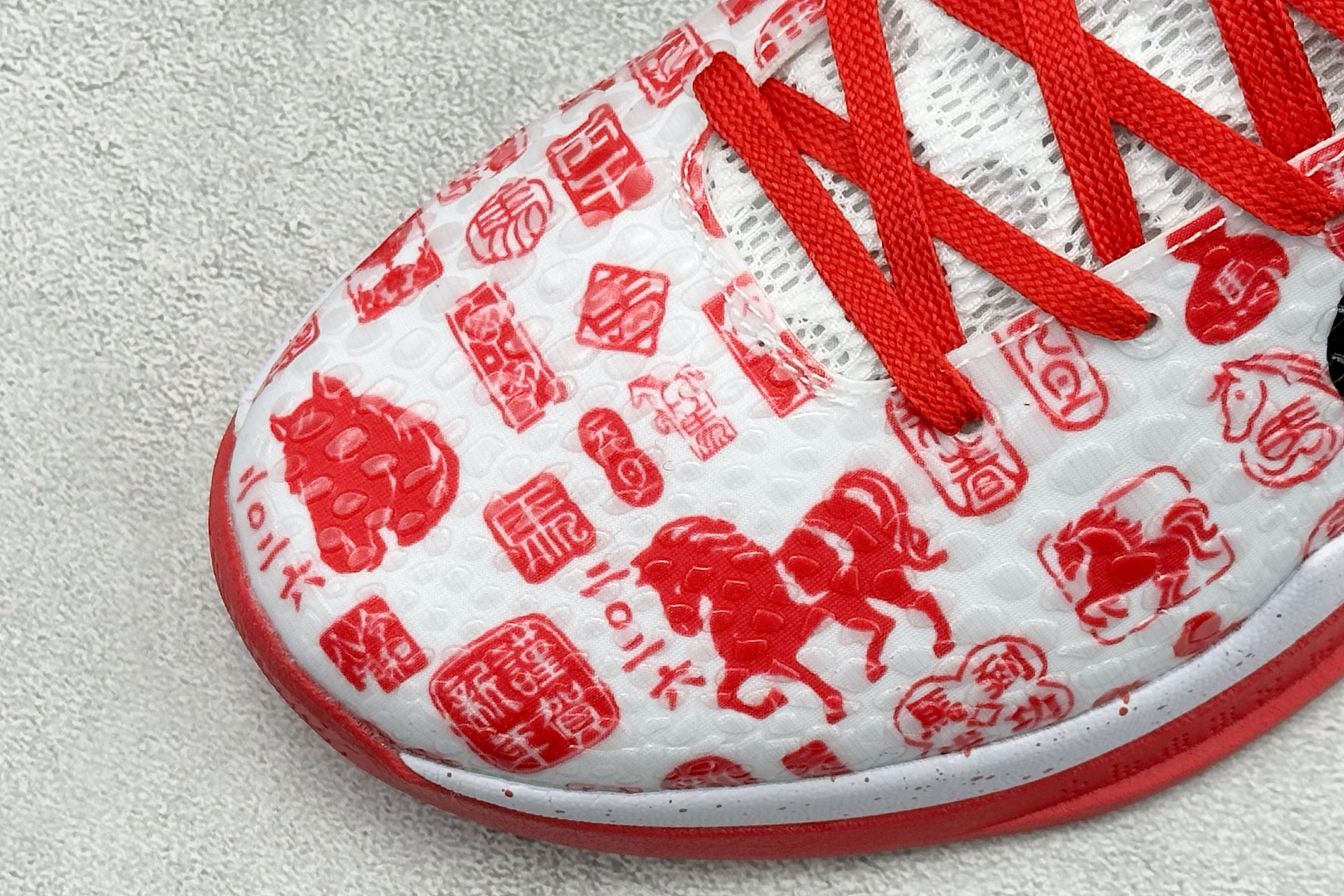 360 Nike Zoom Kobe VI 马年限定 CNY新年款 耐克 科比6代系列 低帮复刻实战运动低帮文化篮球鞋 CW2190-040