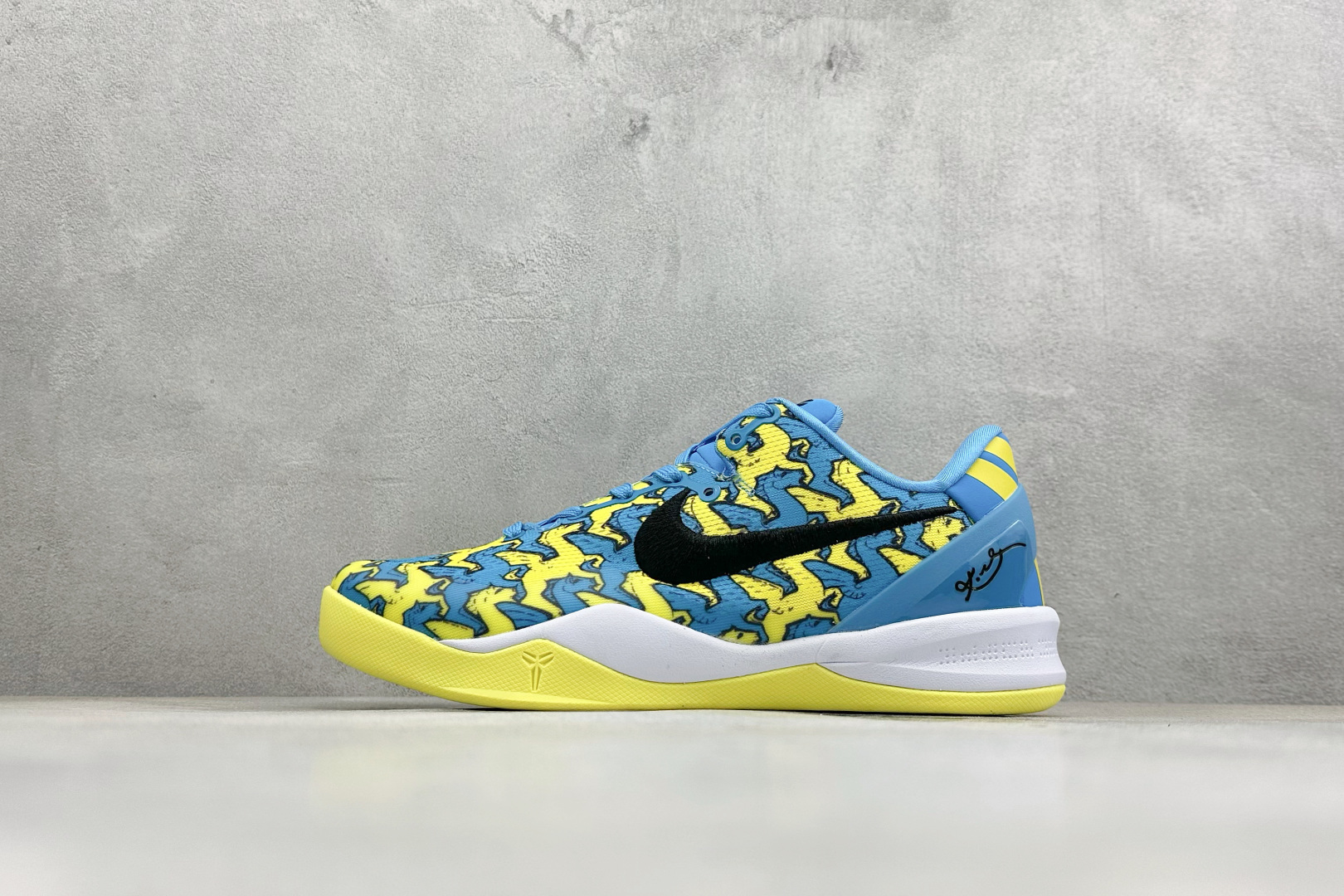 Nike Kobe 8 Protro 马年限定萌马涂鸦曼巴战靴 HF2793-022