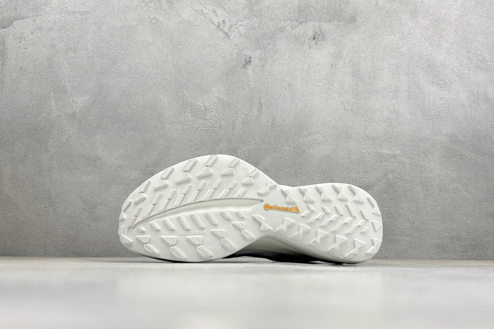 Adidas Terrex Agravic Speedult 2 阿迪超轻透气缓震跑鞋 穿孔气垫 JS3546