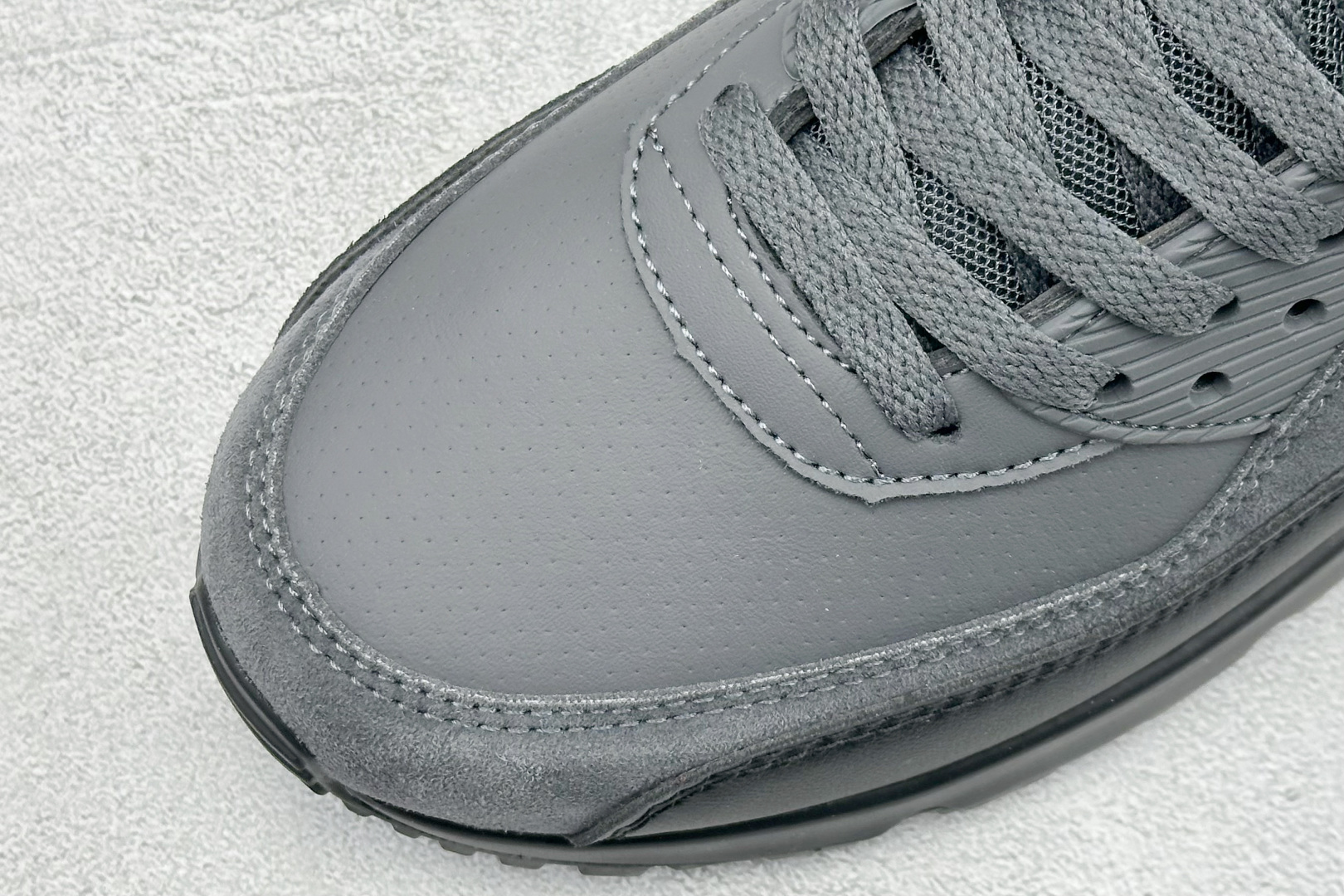 NIke Air Max 90小气垫运动鞋 融合经典设计线条和丰富材质 IF0670-002-Top High Quatity Cheap Sneakers Fashion Clothing Clothes Bags handbags Shoes of all Brand wholesale With The best Quality And Beautiful Price from China Factory Chinese suppliers wholesaler seller NIke Air Max 90小气垫运动鞋 融合经典设计线条和丰富材质 IF0670-002