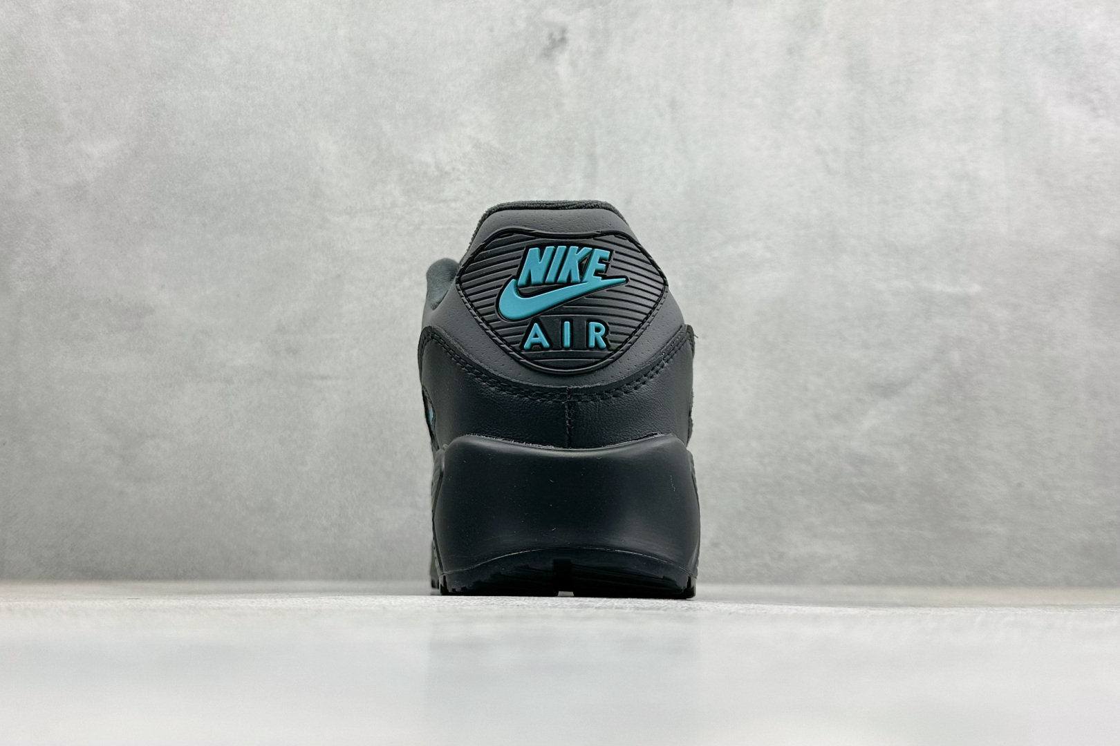 NIke Air Max 90小气垫运动鞋 融合经典设计线条和丰富材质 IF0670-002-Top High Quatity Cheap Sneakers Fashion Clothing Clothes Bags handbags Shoes of all Brand wholesale With The best Quality And Beautiful Price from China Factory Chinese suppliers wholesaler seller NIke Air Max 90小气垫运动鞋 融合经典设计线条和丰富材质 IF0670-002