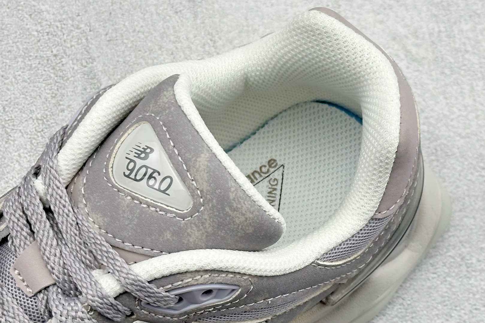 New Balance 9060系列 新百伦 复古休闲运动慢跑鞋 U9060870-Top High Quatity Cheap Sneakers Fashion Clothing Clothes Bags handbags Shoes of all Brand wholesale With The best Quality And Beautiful Price from China Factory Chinese suppliers wholesaler seller New Balance 9060系列 新百伦 复古休闲运动慢跑鞋 U9060870