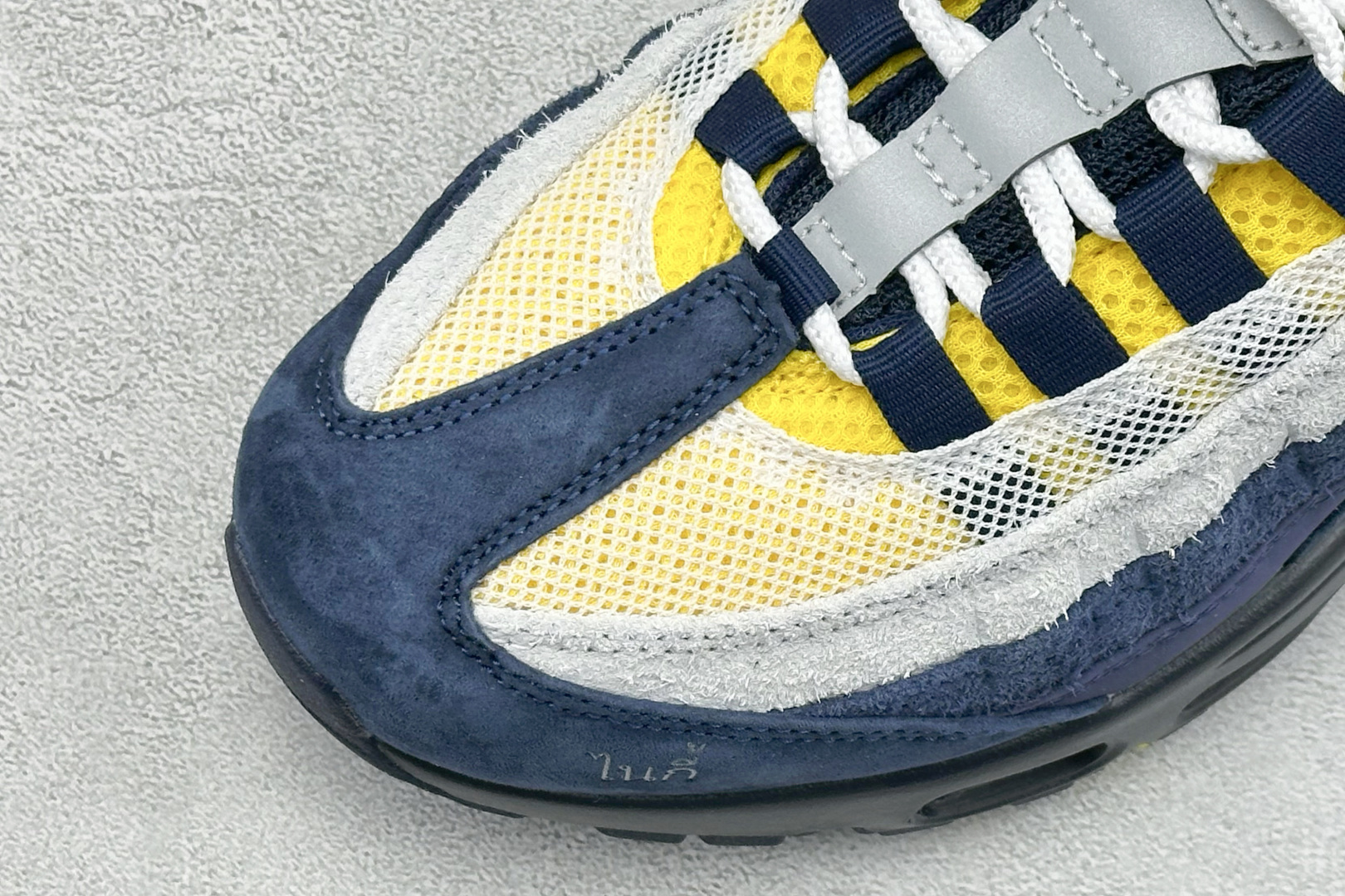 NIKE Air Max 95 复古单品 潮流百搭 气垫缓震慢跑鞋 HQ8492-400-Top High Quatity Cheap Sneakers Fashion Clothing Clothes Bags handbags Shoes of all Brand wholesale With The best Quality And Beautiful Price from China Factory Chinese suppliers wholesaler seller NIKE Air Max 95 复古单品 潮流百搭 气垫缓震慢跑鞋 HQ8492-400
