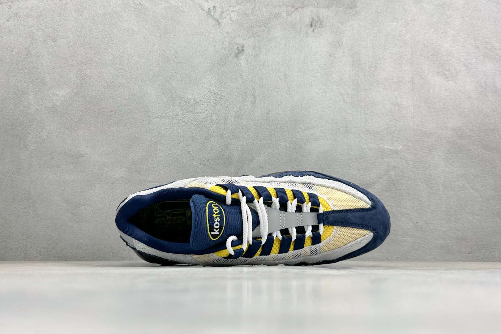 NIKE Air Max 95 复古单品 潮流百搭 气垫缓震慢跑鞋 HQ8492-400-Top High Quatity Cheap Sneakers Fashion Clothing Clothes Bags handbags Shoes of all Brand wholesale With The best Quality And Beautiful Price from China Factory Chinese suppliers wholesaler seller NIKE Air Max 95 复古单品 潮流百搭 气垫缓震慢跑鞋 HQ8492-400