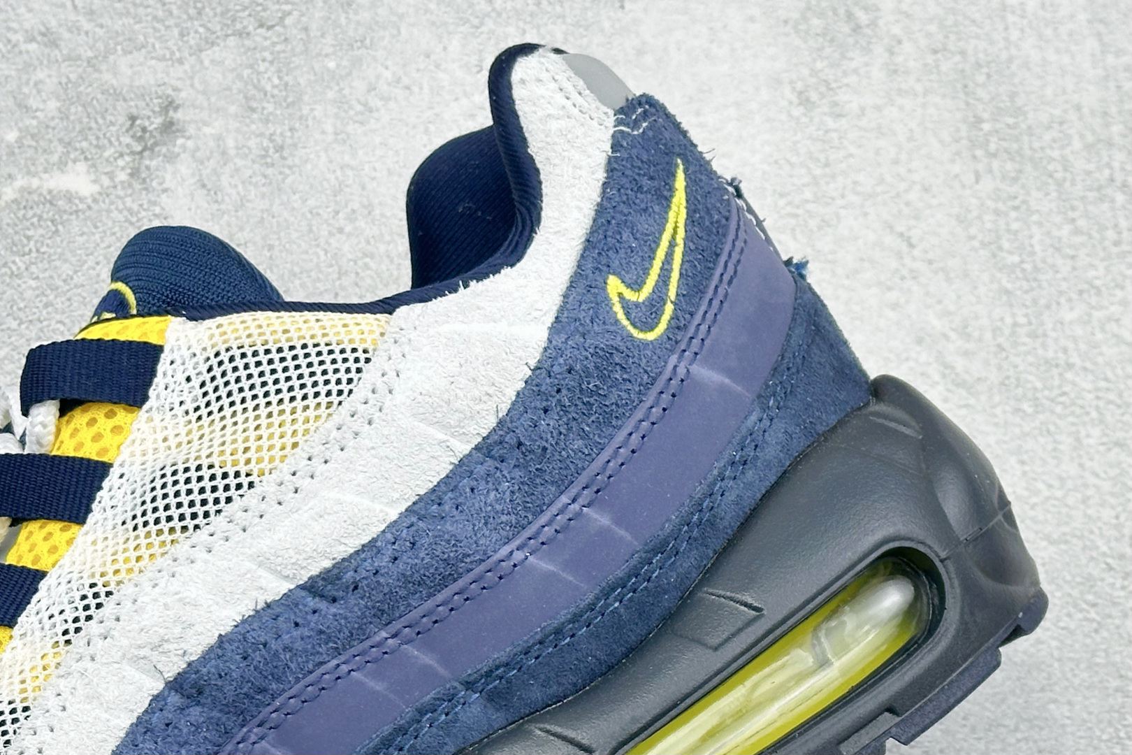 NIKE Air Max 95 复古单品 潮流百搭 气垫缓震慢跑鞋 HQ8492-400-Top High Quatity Cheap Sneakers Fashion Clothing Clothes Bags handbags Shoes of all Brand wholesale With The best Quality And Beautiful Price from China Factory Chinese suppliers wholesaler seller NIKE Air Max 95 复古单品 潮流百搭 气垫缓震慢跑鞋 HQ8492-400