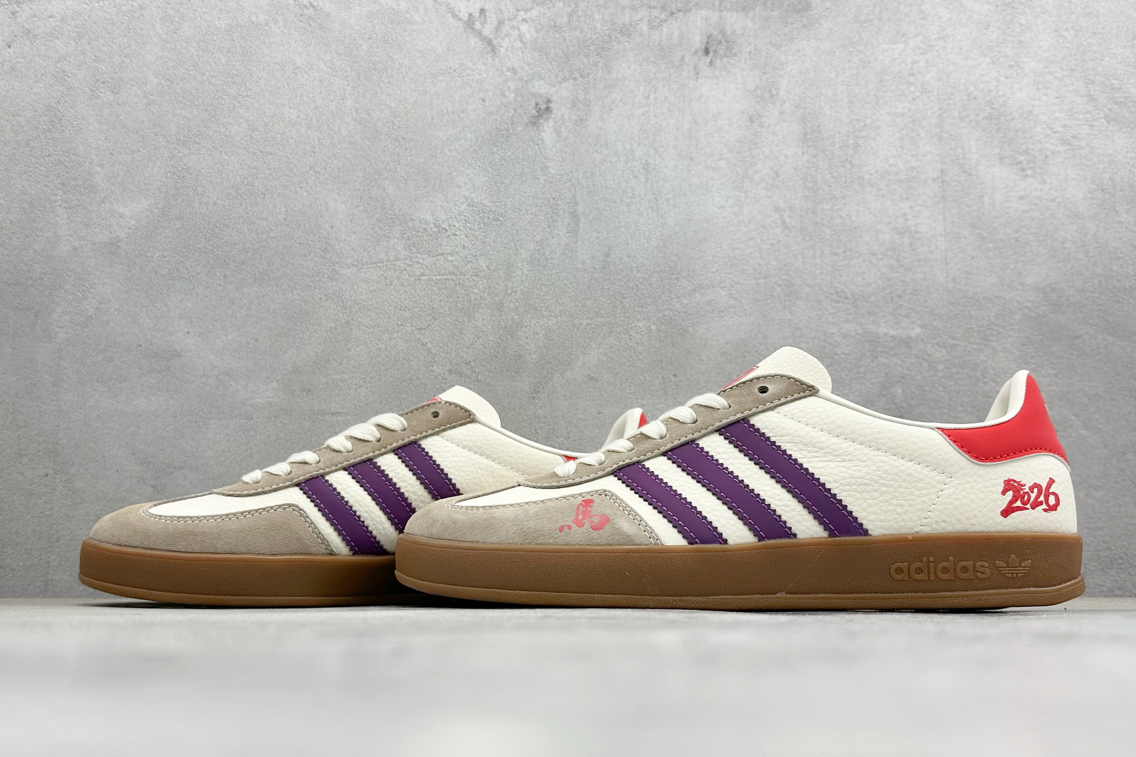 马年新款海外定制限量发售 Adidas Originals GAZELLE INDOOR“马年联名限定-紫韵红运” ZH2597