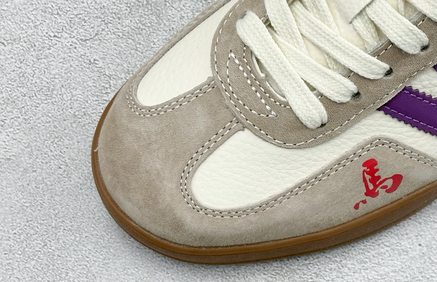 马年新款海外定制限量发售 Adidas Originals GAZELLE INDOOR“马年联名限定-紫韵红运” ZH2597