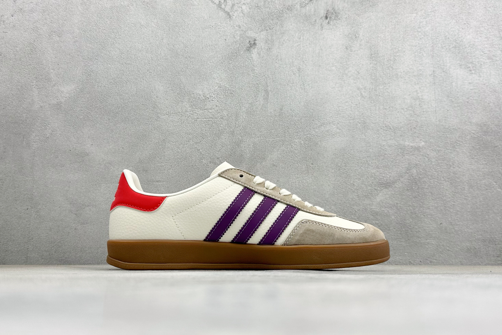 马年新款海外定制限量发售 Adidas Originals GAZELLE INDOOR“马年联名限定-紫韵红运” ZH2597