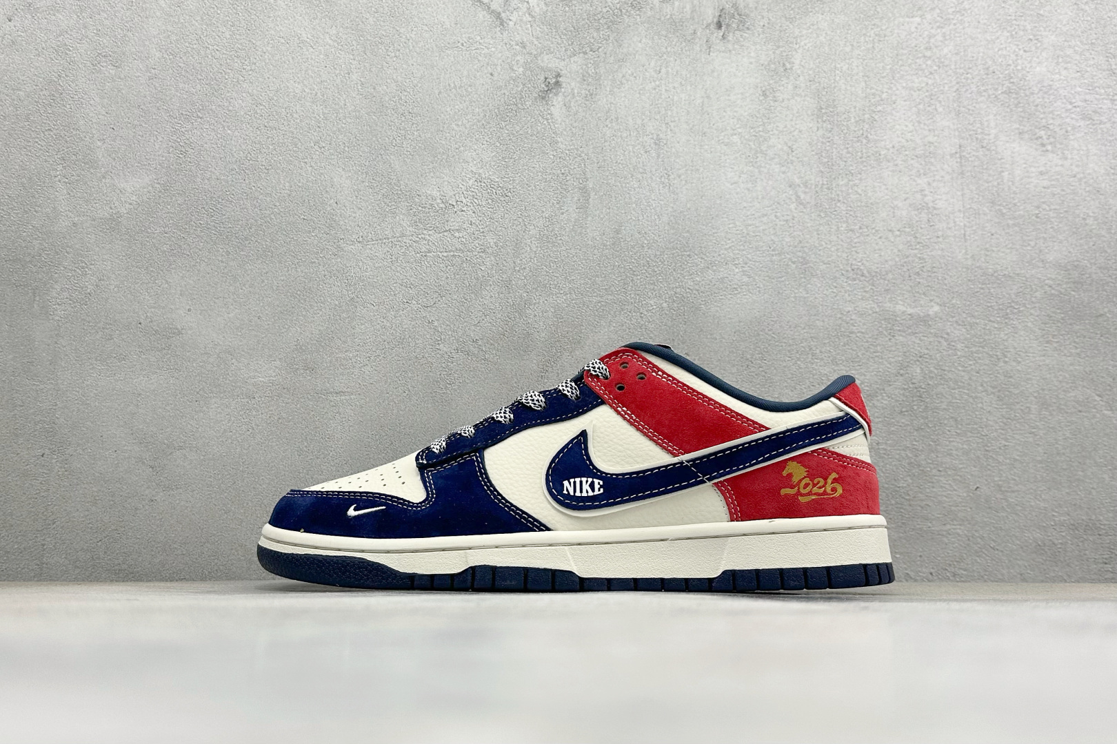 Nike Dunk Low Retro 马年限定 周年高端定制 低帮休闲板鞋 DN3168-028 Nike Dunk Low Retro 马年限定 周年高端定制 低帮休闲板鞋 DN3168-028
