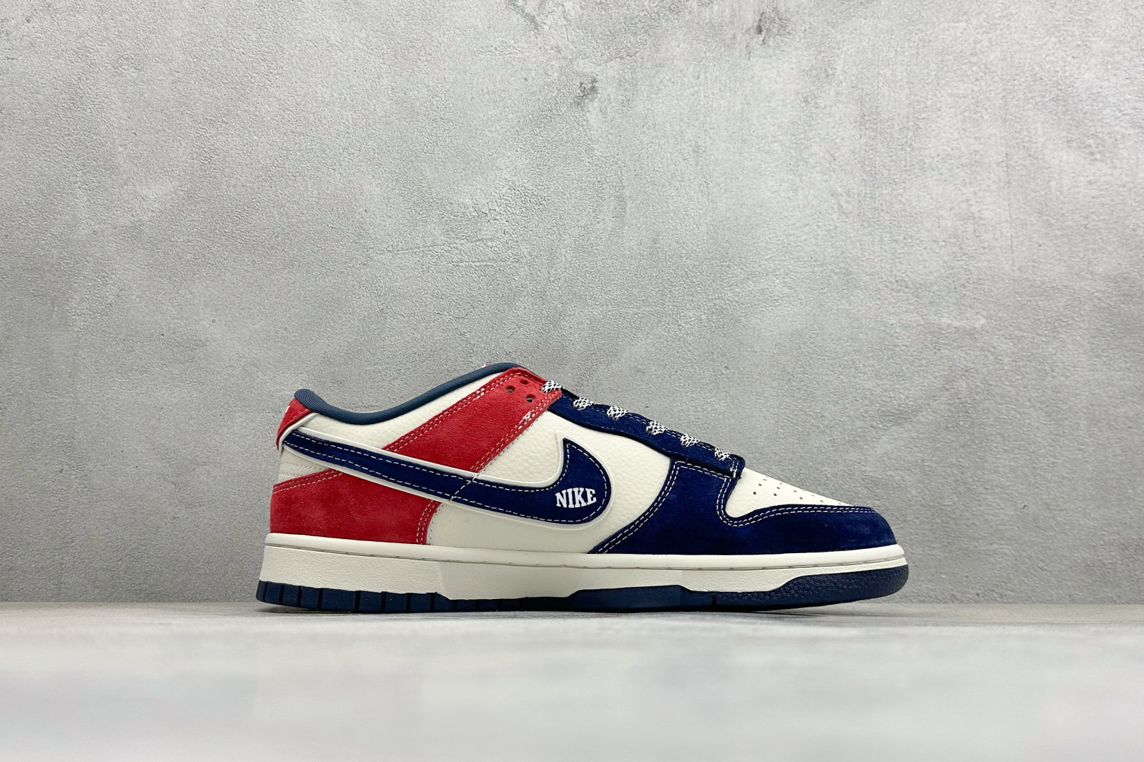 Nike Dunk Low Retro 马年限定 周年高端定制 低帮休闲板鞋 DN3168-028 Nike Dunk Low Retro 马年限定 周年高端定制 低帮休闲板鞋 DN3168-028
