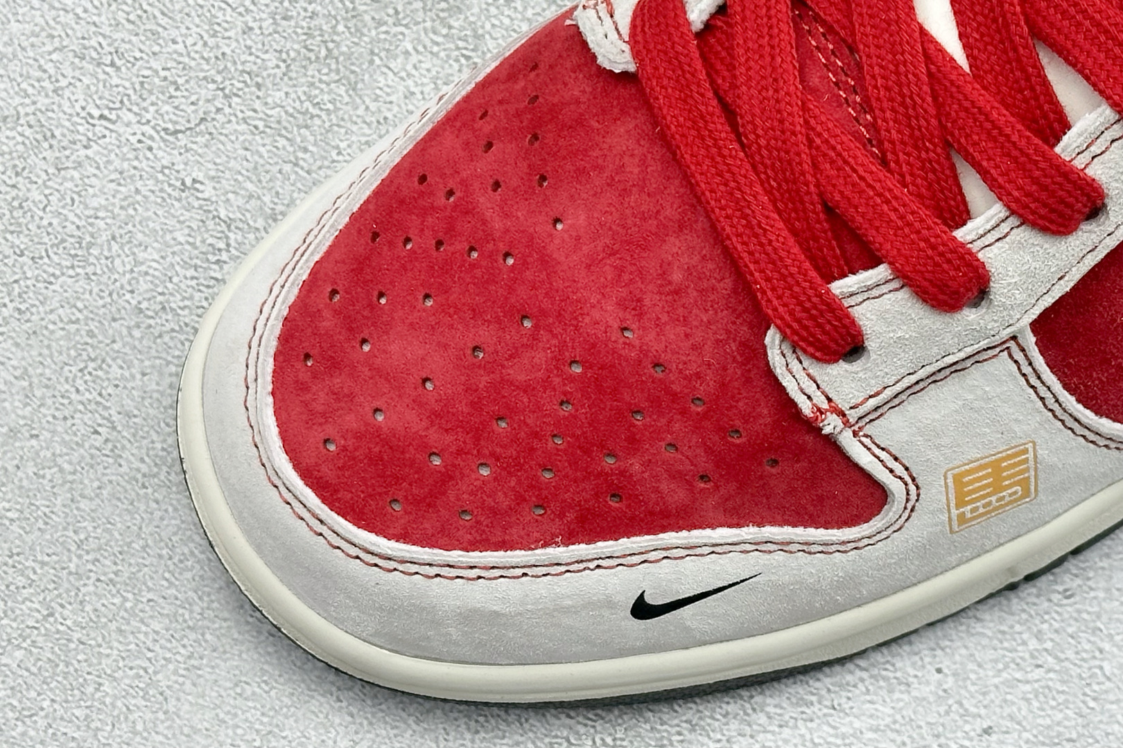 Nike Dunk Low Retro 2026 马年限定 周年高端定制 低帮休闲板鞋 DN3168-036-Top High Quatity Cheap Sneakers Fashion Clothing Clothes Bags handbags Shoes of all Brand wholesale With The best Quality And Beautiful Price from China Factory Chinese suppliers wholesaler seller Nike Dunk Low Retro 2026 马年限定 周年高端定制 低帮休闲板鞋 DN3168-036