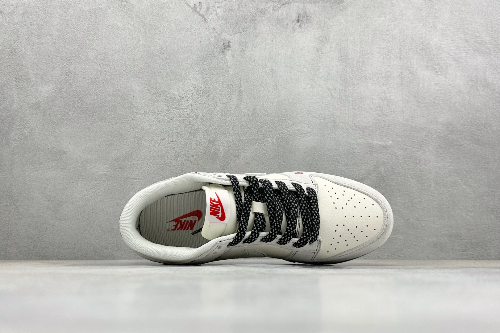 Nike Dunk Low Retro 马年限定 周年高端定制 低帮休闲板鞋 SD6868-114 Nike Dunk Low Retro 马年限定 周年高端定制 低帮休闲板鞋 SD6868-114