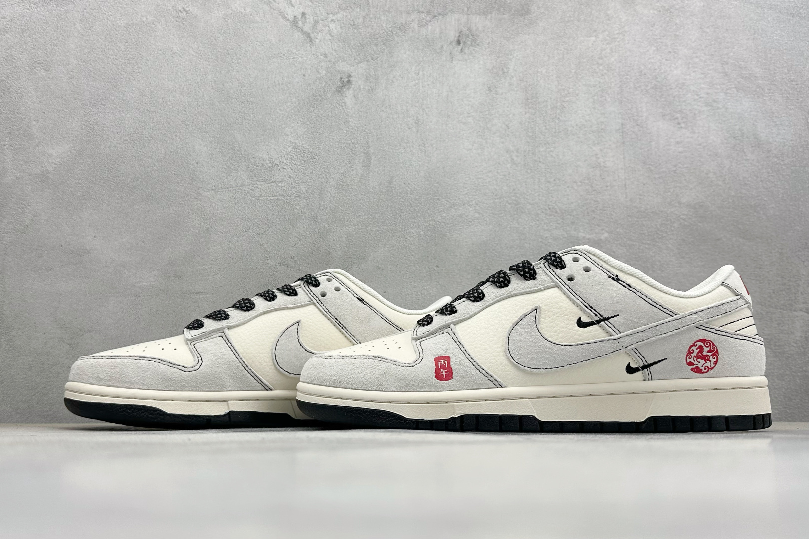 Nike Dunk Low Retro 马年限定 周年高端定制 低帮休闲板鞋 SD6868-114 Nike Dunk Low Retro 马年限定 周年高端定制 低帮休闲板鞋 SD6868-114