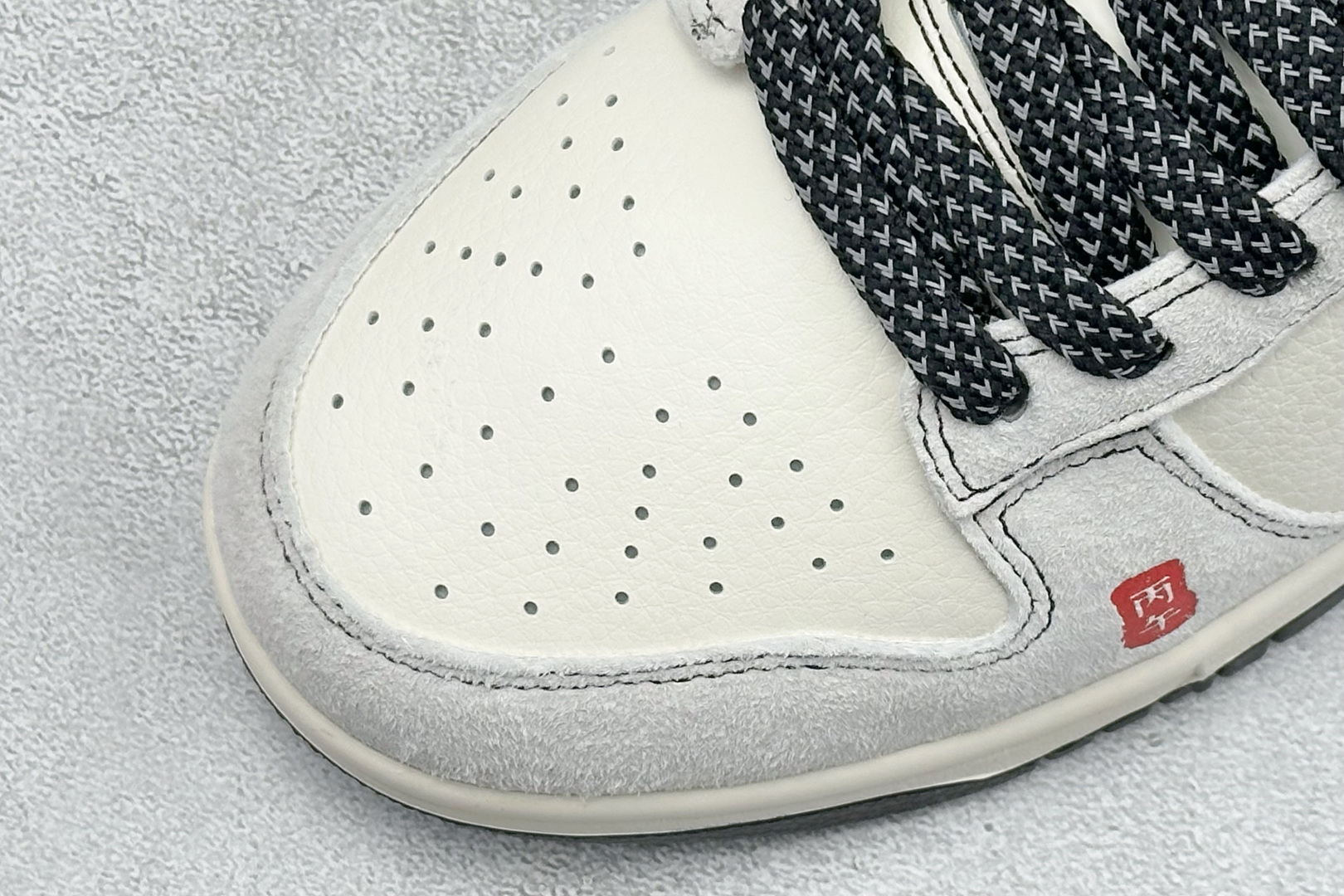 Nike Dunk Low Retro 马年限定 周年高端定制 低帮休闲板鞋 SD6868-114 Nike Dunk Low Retro 马年限定 周年高端定制 低帮休闲板鞋 SD6868-114