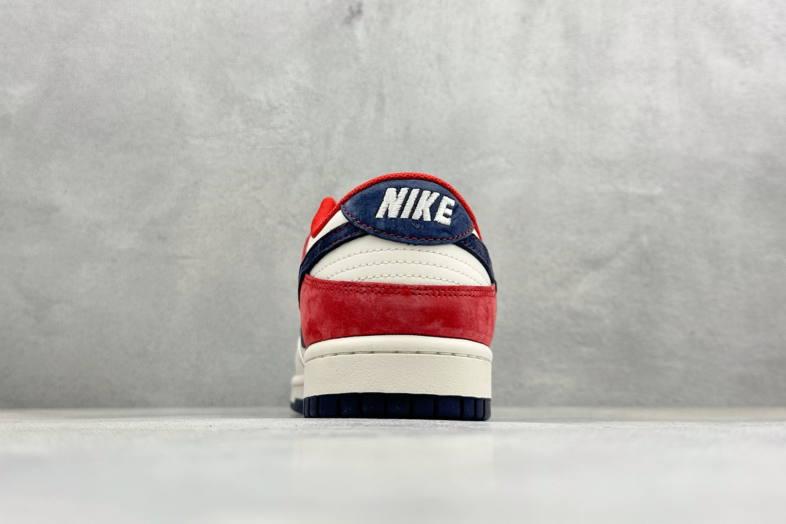 Nike Dunk Low Retro 马年限定 周年高端定制 低帮休闲板鞋 QW5288-112-Top High Quatity Cheap Sneakers Fashion Clothing Clothes Bags handbags Shoes of all Brand wholesale With The best Quality And Beautiful Price from China Factory Chinese suppliers wholesaler seller Nike Dunk Low Retro 马年限定 周年高端定制 低帮休闲板鞋 QW5288-112