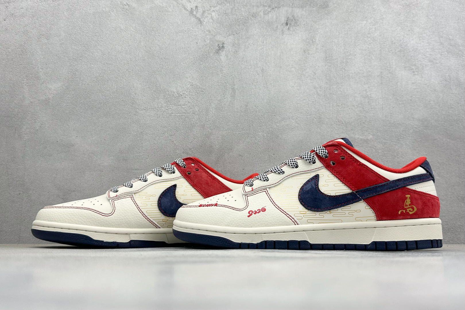 Nike Dunk Low Retro 马年限定 周年高端定制 低帮休闲板鞋 QW5288-112-Top High Quatity Cheap Sneakers Fashion Clothing Clothes Bags handbags Shoes of all Brand wholesale With The best Quality And Beautiful Price from China Factory Chinese suppliers wholesaler seller Nike Dunk Low Retro 马年限定 周年高端定制 低帮休闲板鞋 QW5288-112