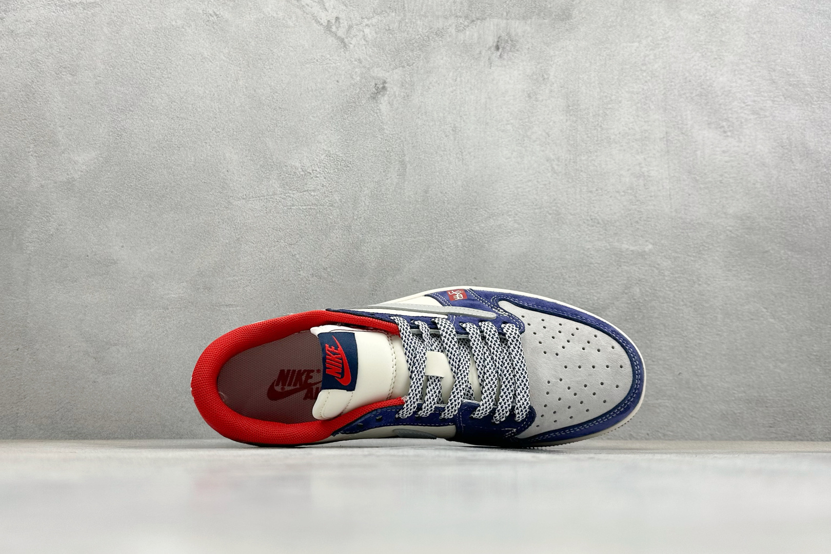 Air Jordan 1 Low AJ1 乔1 马年限定 2026 高端定制 低帮倒钩复古篮球鞋 ZH2598-904 Air Jordan 1 Low AJ1 乔1 马年限定 2026 高端定制 低帮倒钩复古篮球鞋 ZH2598-904