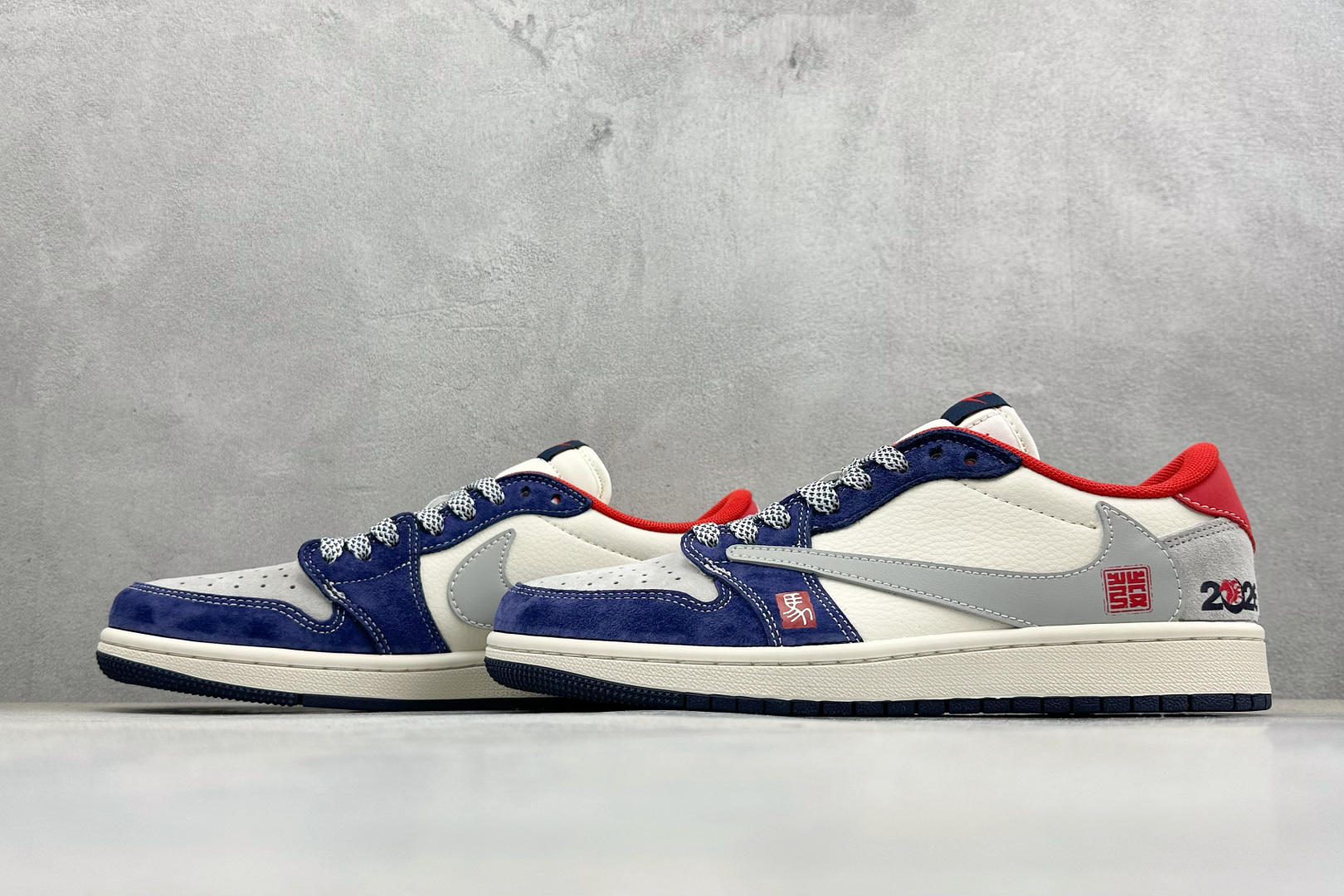 Air Jordan 1 Low AJ1 乔1 马年限定 2026 高端定制 低帮倒钩复古篮球鞋 ZH2598-904 Air Jordan 1 Low AJ1 乔1 马年限定 2026 高端定制 低帮倒钩复古篮球鞋 ZH2598-904