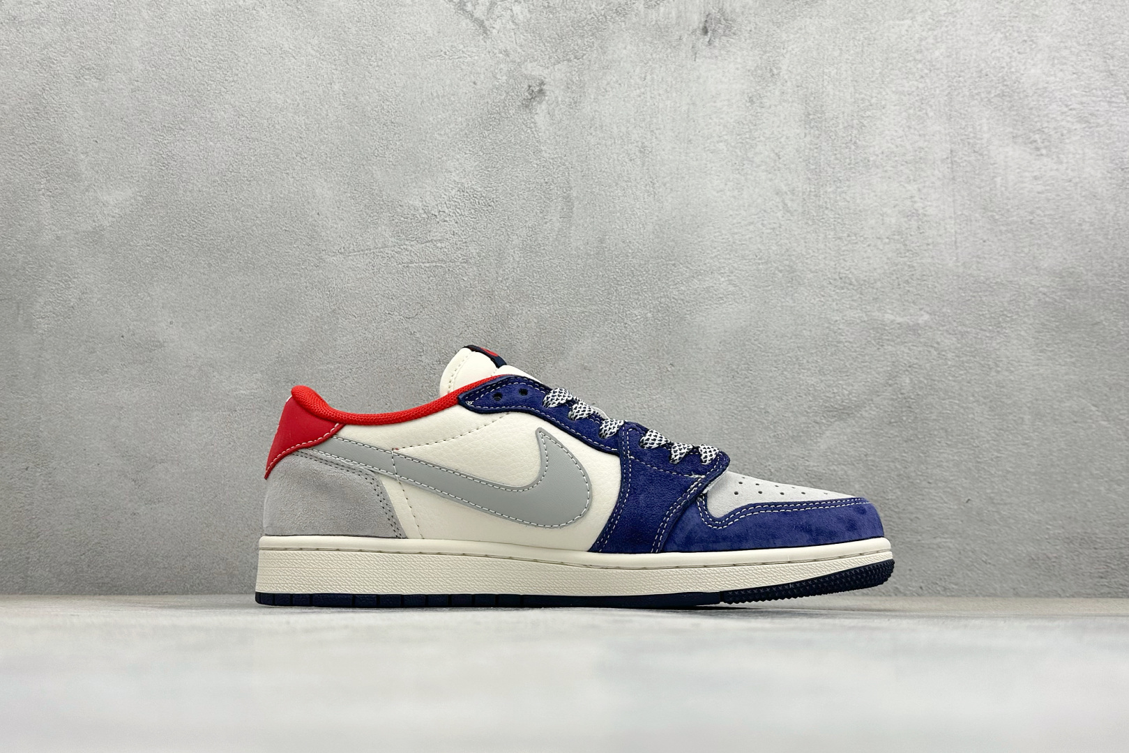 Air Jordan 1 Low AJ1 乔1 马年限定 2026 高端定制 低帮倒钩复古篮球鞋 ZH2598-904 Air Jordan 1 Low AJ1 乔1 马年限定 2026 高端定制 低帮倒钩复古篮球鞋 ZH2598-904