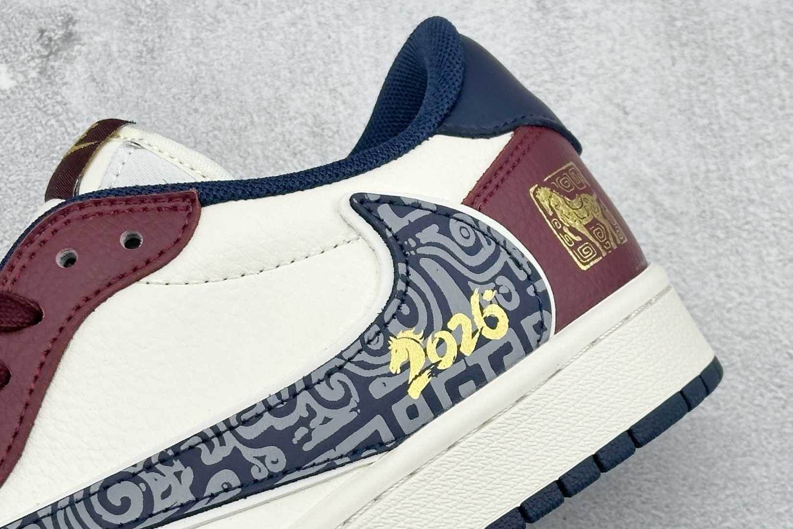 Air Jordan 1 Low AJ1 乔1 马年限定 2026 高端定制 低帮倒钩复古篮球鞋 JY6988-125 Air Jordan 1 Low AJ1 乔1 马年限定 2026 高端定制 低帮倒钩复古篮球鞋 JY6988-125