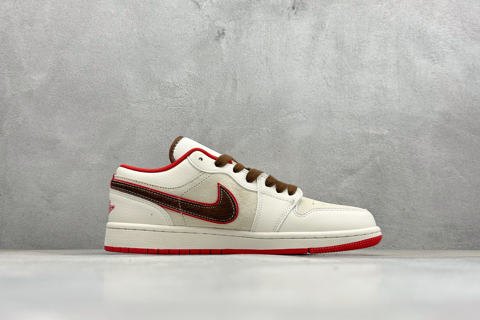 Air Jordan 1 Low AJ1 乔1 马年限定 2026 高端定制 低帮复古篮球鞋 XT6998-117-Top High Quatity Cheap Sneakers Fashion Clothing Clothes Bags handbags Shoes of all Brand wholesale With The best Quality And Beautiful Price from China Factory Chinese suppliers wholesaler seller Air Jordan 1 Low AJ1 乔1 马年限定 2026 高端定制 低帮复古篮球鞋 XT6998-117
