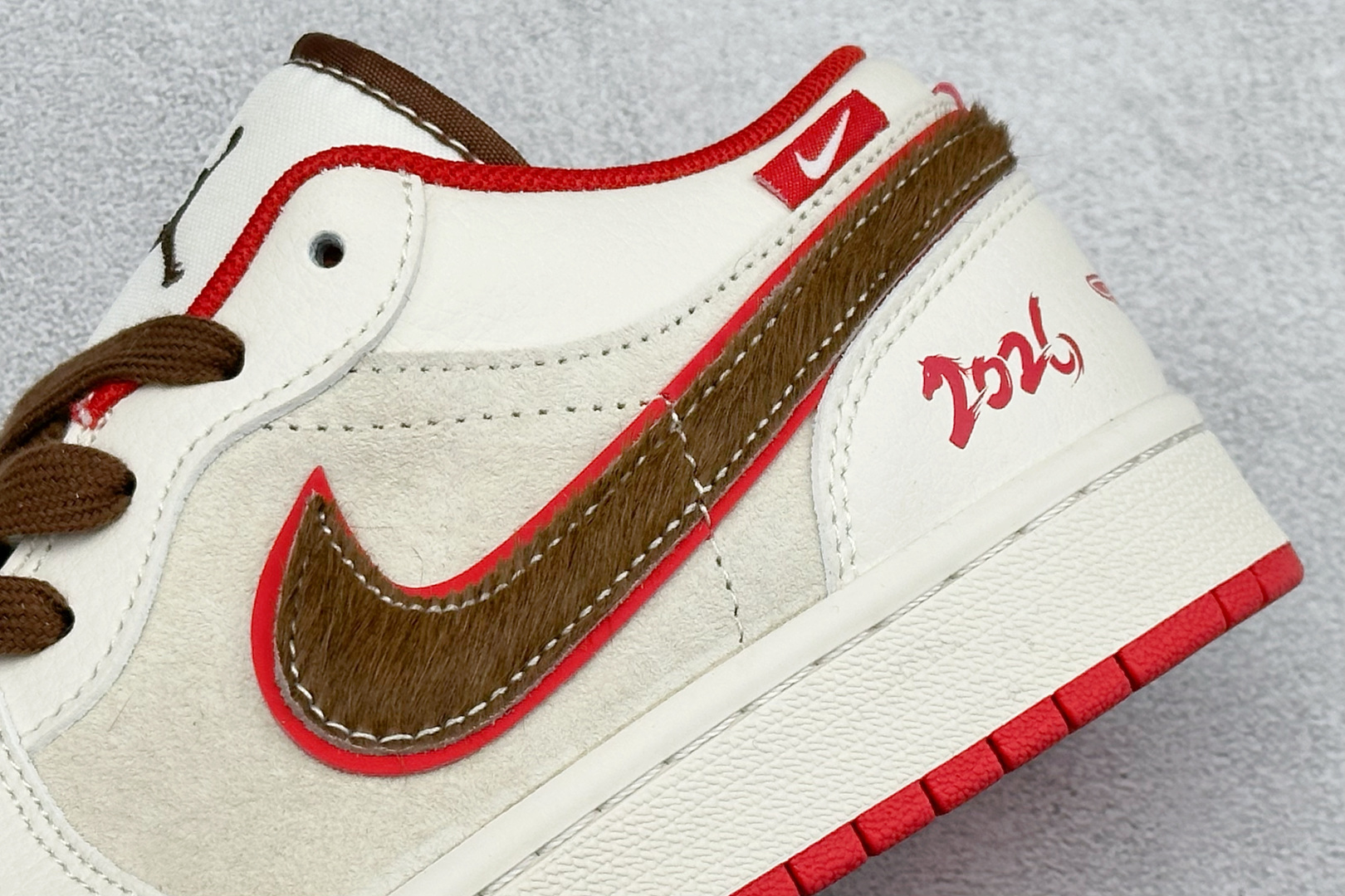 Air Jordan 1 Low AJ1 乔1 马年限定 2026 高端定制 低帮复古篮球鞋 XT6998-117-Top High Quatity Cheap Sneakers Fashion Clothing Clothes Bags handbags Shoes of all Brand wholesale With The best Quality And Beautiful Price from China Factory Chinese suppliers wholesaler seller Air Jordan 1 Low AJ1 乔1 马年限定 2026 高端定制 低帮复古篮球鞋 XT6998-117