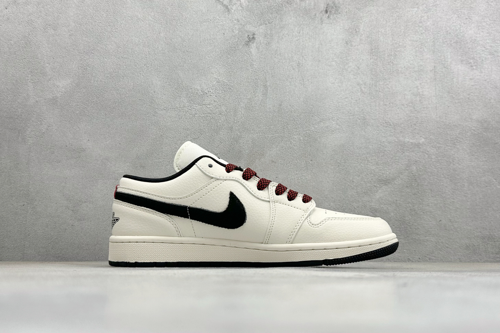 Air Jordan 1 Low AJ1 乔1 马年限定 高端定制 低帮复古篮球鞋 XT6998-138