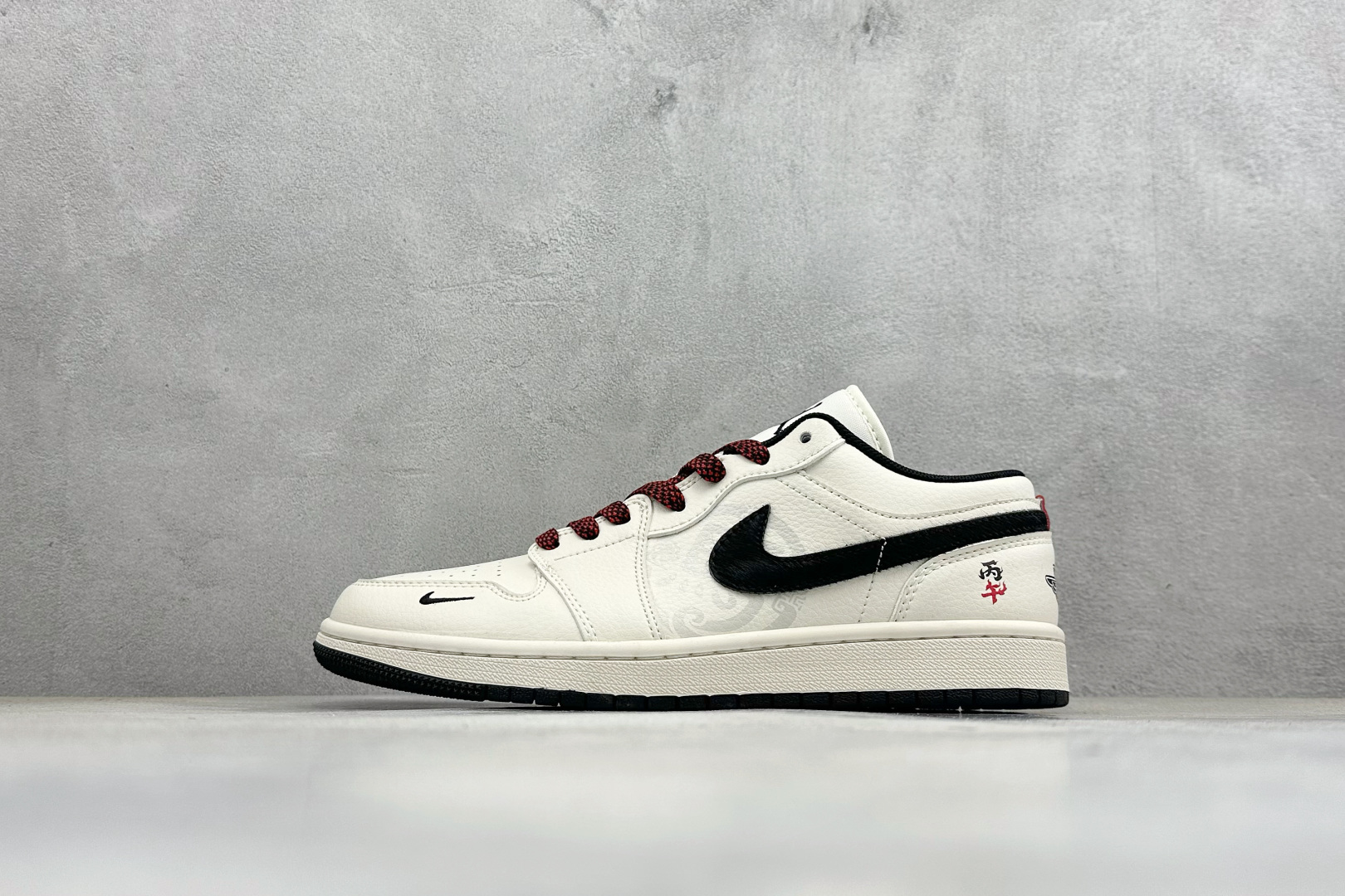 Air Jordan 1 Low AJ1 乔1 马年限定 高端定制 低帮复古篮球鞋 XT6998-138