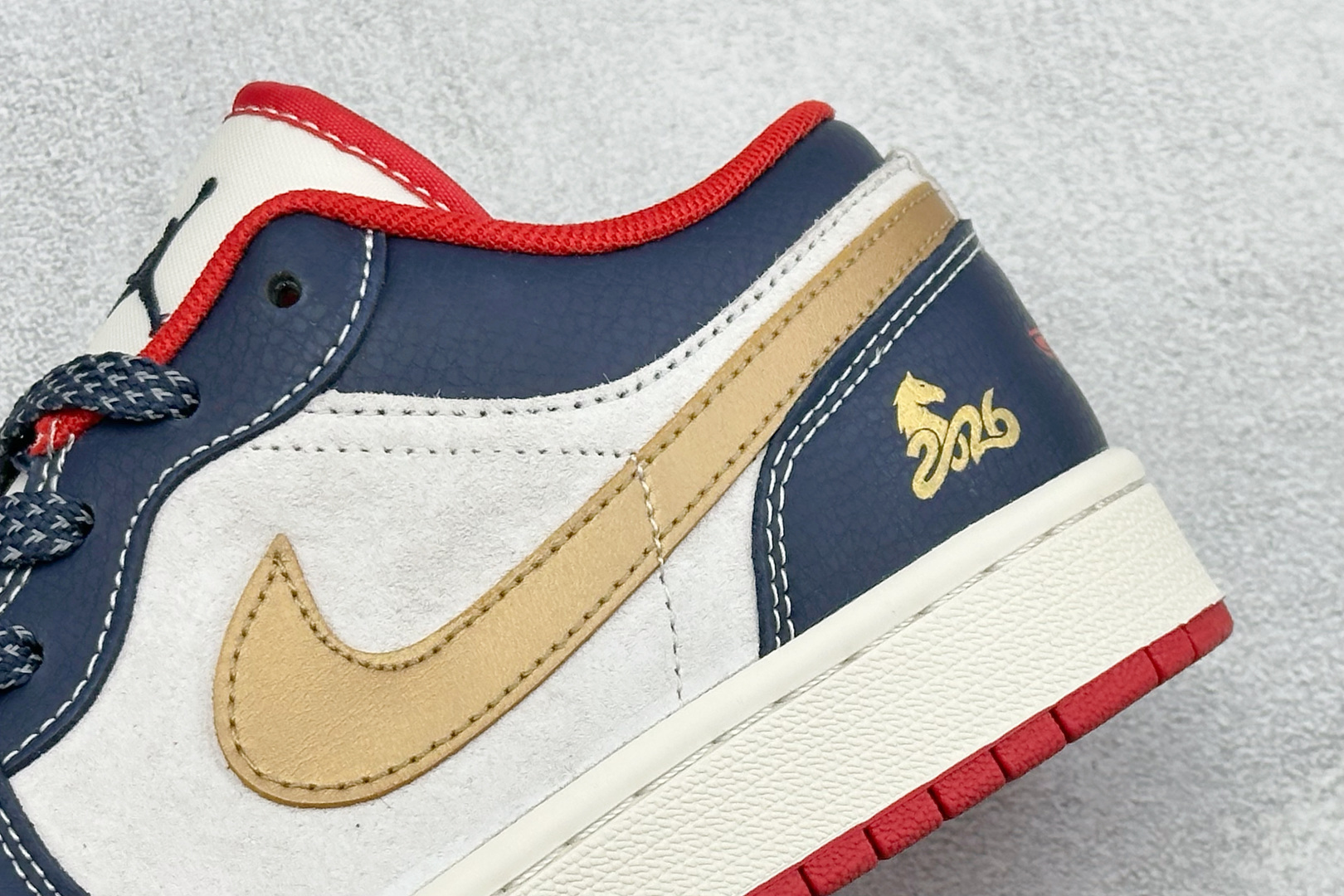 260 Air Jordan 1 Low AJ1 乔1 2026 马年限定 高端定制 低帮复古篮球鞋 XT6998-135-Chinese UA Cheap High Quatity Brand Clothes Bags handbags Sneakers wholesale wholesaler seller from China Factory suppliers Fashion Clothing Shoes best Quality Beautiful Price 260 Air Jordan 1 Low AJ1 乔1 2026 马年限定 高端定制 低帮复古篮球鞋 XT6998-135