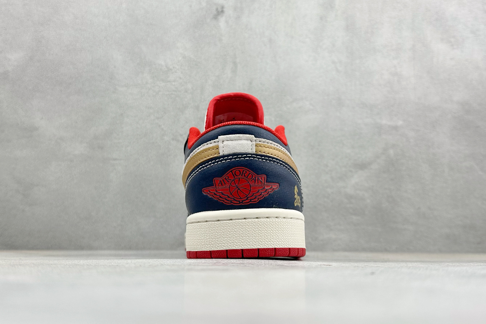 260 Air Jordan 1 Low AJ1 乔1 2026 马年限定 高端定制 低帮复古篮球鞋 XT6998-135-Chinese UA Cheap High Quatity Brand Clothes Bags handbags Sneakers wholesale wholesaler seller from China Factory suppliers Fashion Clothing Shoes best Quality Beautiful Price 260 Air Jordan 1 Low AJ1 乔1 2026 马年限定 高端定制 低帮复古篮球鞋 XT6998-135
