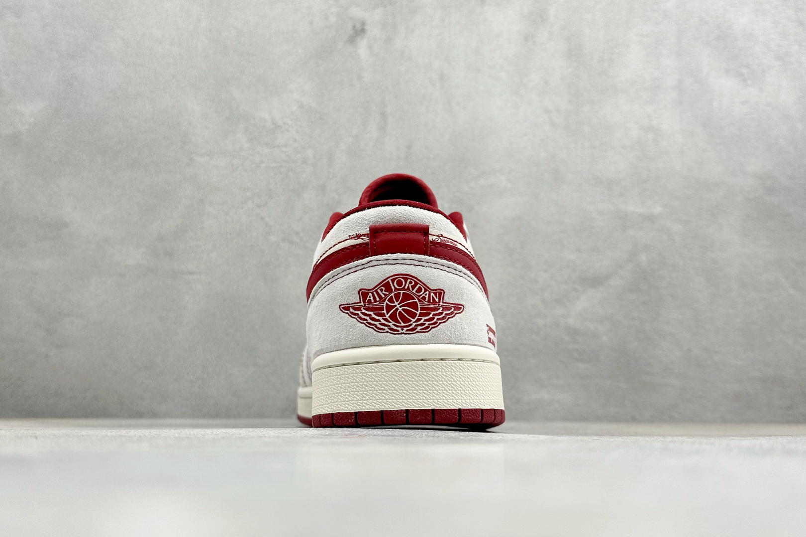 Air Jordan 1 Low AJ1 乔1 2026 马年限定 高端定制 低帮复古篮球鞋 JP2026-127-Top High Quatity Cheap Sneakers Fashion Clothing Clothes Bags handbags Shoes of all Brand wholesale With The best Quality And Beautiful Price from China Factory Chinese suppliers wholesaler seller Air Jordan 1 Low AJ1 乔1 2026 马年限定 高端定制 低帮复古篮球鞋 JP2026-127