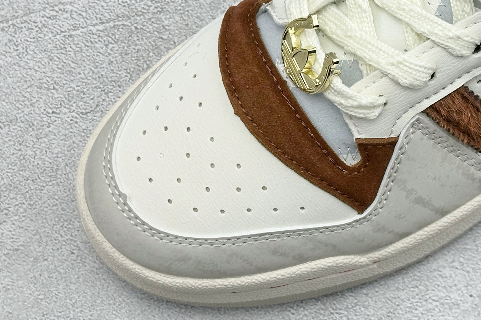 HX版马年限定Adidas Forum Low CL 阿迪达斯 三叶草 经典复古 低帮运动休闲鞋 KJ8751-Top High Quatity Cheap Sneakers Fashion Clothing Clothes Bags handbags Shoes of all Brand wholesale With The best Quality And Beautiful Price from China Factory Chinese suppliers wholesaler seller HX版马年限定Adidas Forum Low CL 阿迪达斯 三叶草 经典复古 低帮运动休闲鞋 KJ8751