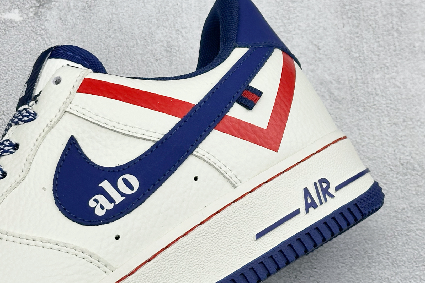 SC版NIke Air Force 1 '07 Low “alo联名--奶白红蓝” 空军一号低帮 XY9025-011