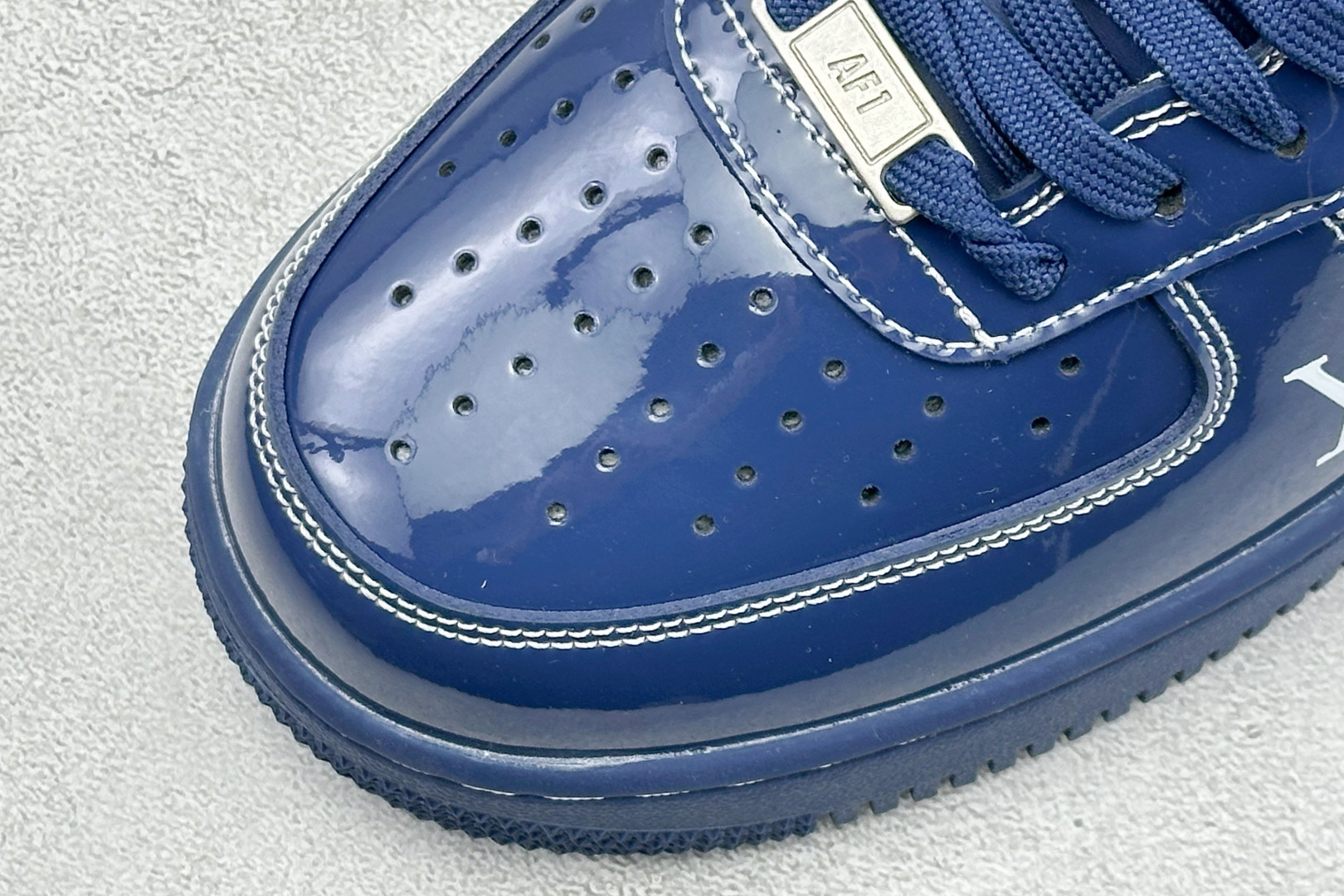SC版NIke Air Force 1 '07 Low “LV联名--琉璃幽蓝” 空军一号低帮 运动鞋 NH0601-524 SC版NIke Air Force 1 '07 Low “LV联名--琉璃幽蓝” 空军一号低帮 运动鞋 NH0601-524