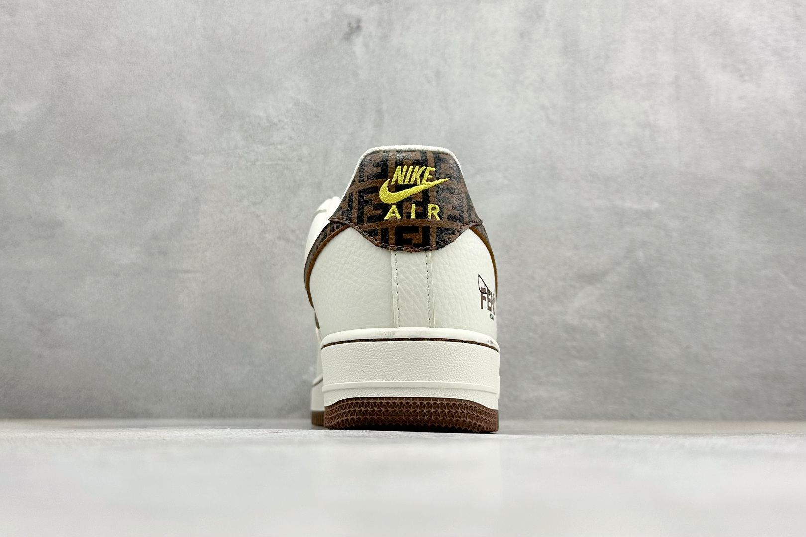 SC版NIke Air Force 1 '07 Low “芬迪联名--米棕老花” 空军一号低帮 运动鞋 XY9025-019-Top High Quatity Cheap Sneakers Fashion Clothing Clothes Bags handbags Shoes of all Brand wholesale With The best Quality And Beautiful Price from China Factory Chinese suppliers wholesaler seller SC版NIke Air Force 1 '07 Low “芬迪联名--米棕老花” 空军一号低帮 运动鞋 XY9025-019