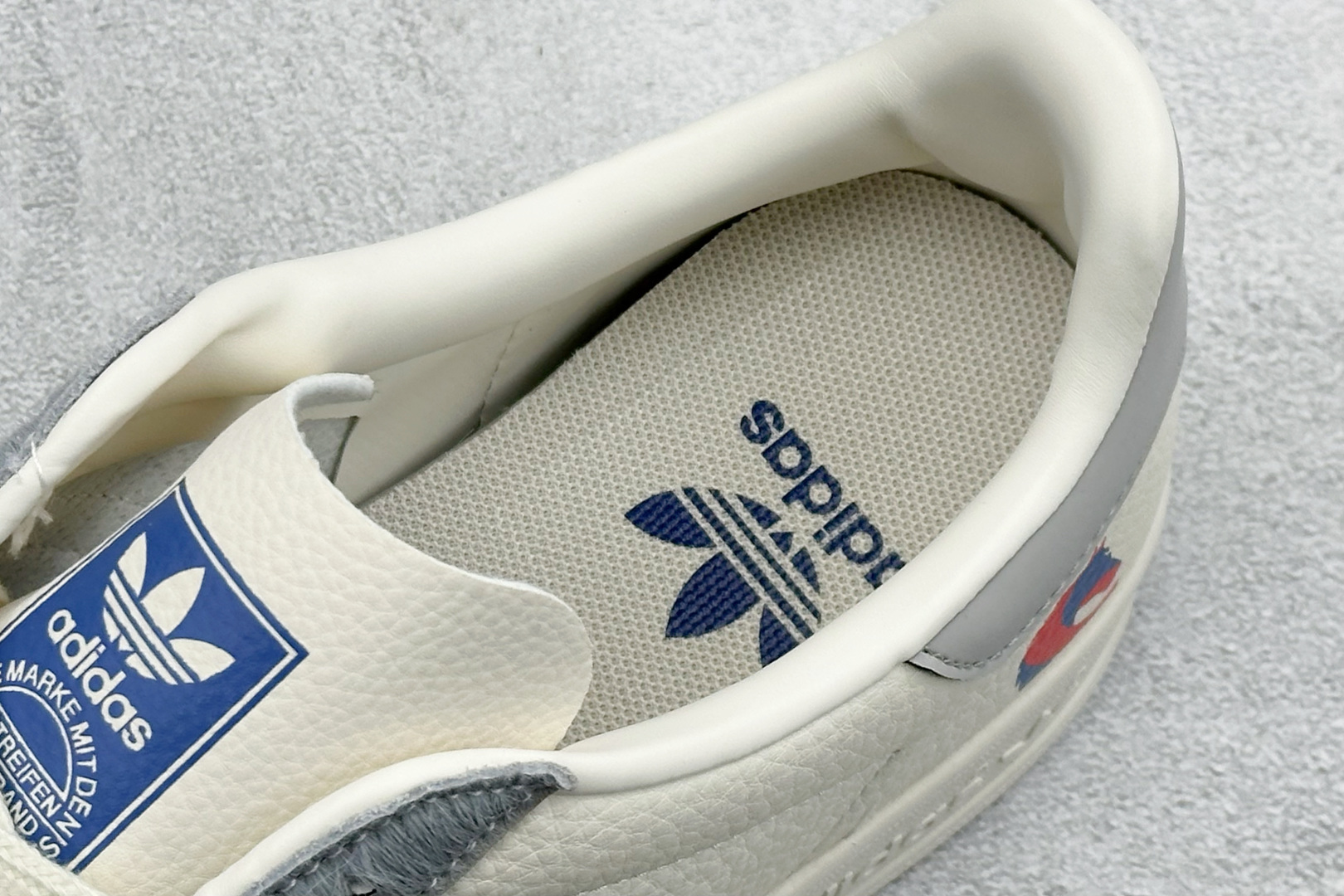马年新款海外定制限量发售 Adidas Originals GAZELLE INDOOR “马年联名限定” JJ2603-Top High Quatity Cheap Sneakers Fashion Clothing Clothes Bags handbags Shoes of all Brand wholesale With The best Quality And Beautiful Price from China Factory Chinese suppliers wholesaler seller 马年新款海外定制限量发售 Adidas Originals GAZELLE INDOOR “马年联名限定” JJ2603