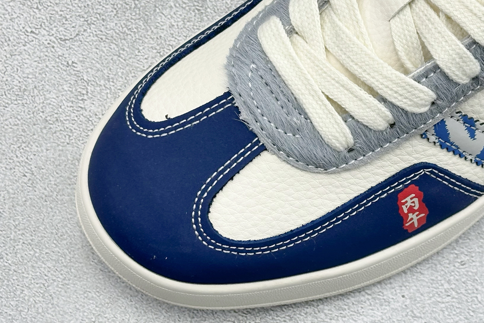 马年新款海外定制限量发售 Adidas Originals GAZELLE INDOOR “马年联名限定” JJ2603-Top High Quatity Cheap Sneakers Fashion Clothing Clothes Bags handbags Shoes of all Brand wholesale With The best Quality And Beautiful Price from China Factory Chinese suppliers wholesaler seller 马年新款海外定制限量发售 Adidas Originals GAZELLE INDOOR “马年联名限定” JJ2603
