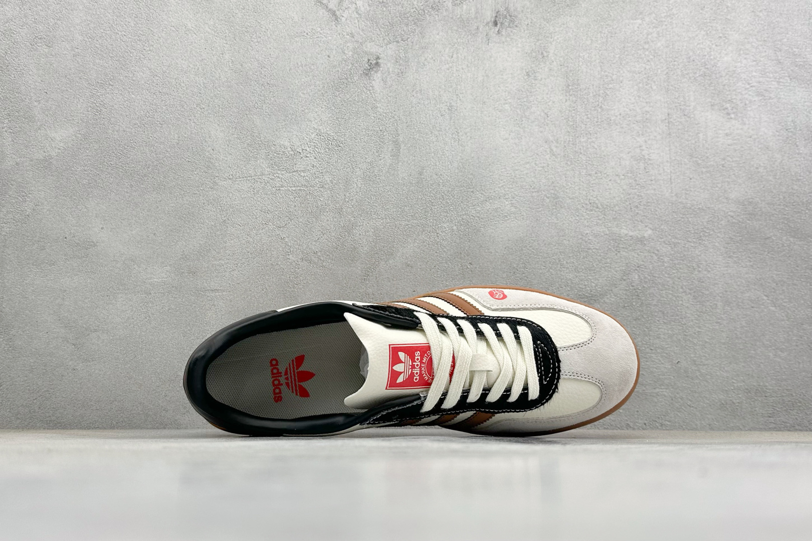 马年新款海外定制限量发售 Adidas Originals GAZELLE INDOOR “马年联名限定” LX0904-Top High Quatity Cheap Sneakers Fashion Clothing Clothes Bags handbags Shoes of all Brand wholesale With The best Quality And Beautiful Price from China Factory Chinese suppliers wholesaler seller 马年新款海外定制限量发售 Adidas Originals GAZELLE INDOOR “马年联名限定” LX0904