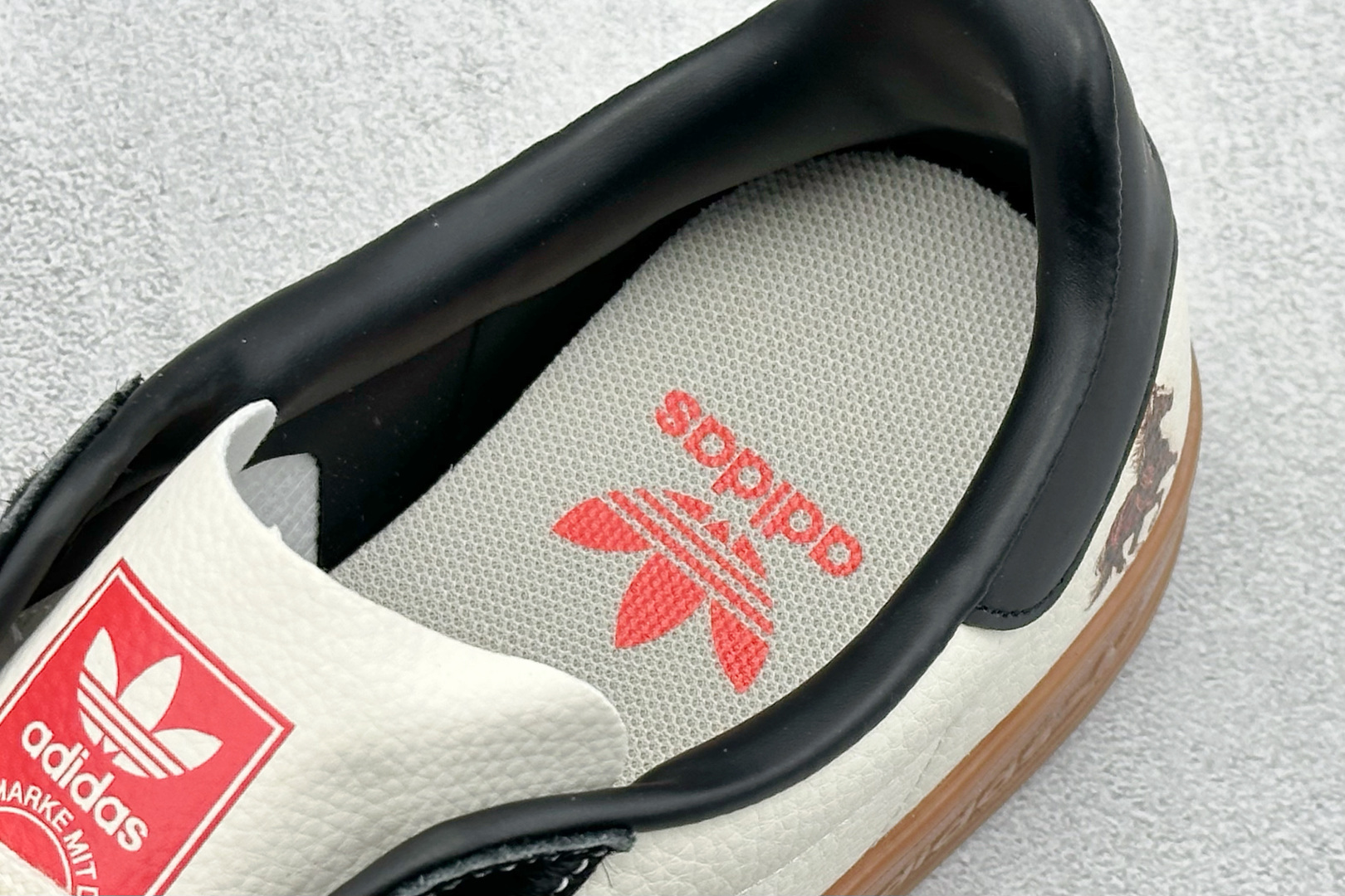 马年新款海外定制限量发售 Adidas Originals GAZELLE INDOOR “马年联名限定” LX0904-Top High Quatity Cheap Sneakers Fashion Clothing Clothes Bags handbags Shoes of all Brand wholesale With The best Quality And Beautiful Price from China Factory Chinese suppliers wholesaler seller 马年新款海外定制限量发售 Adidas Originals GAZELLE INDOOR “马年联名限定” LX0904