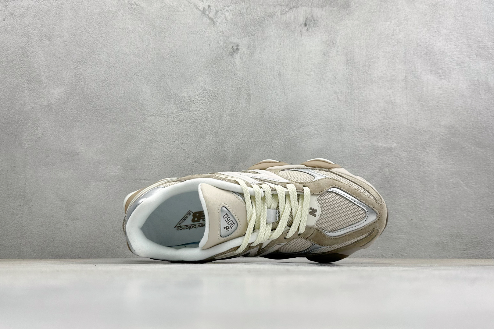 New Balance NB9060系列 复古休闲运动慢跑鞋 U9060ERM New Balance NB9060系列 复古休闲运动慢跑鞋 U9060ERM