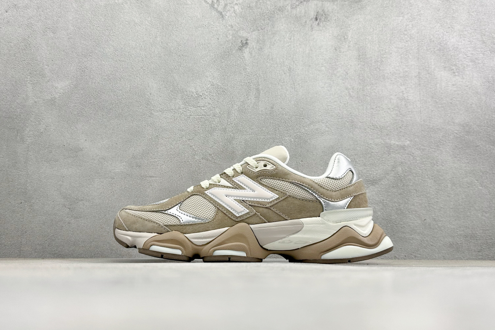 New Balance NB9060系列 复古休闲运动慢跑鞋 U9060ERM New Balance NB9060系列 复古休闲运动慢跑鞋 U9060ERM