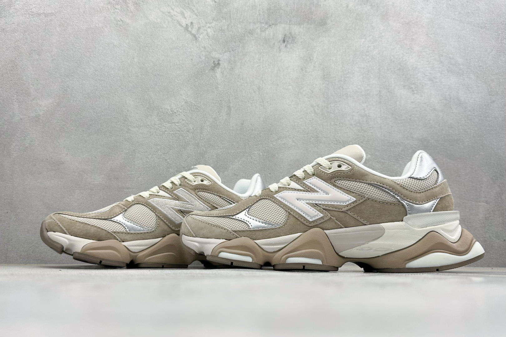 New Balance NB9060系列 复古休闲运动慢跑鞋 U9060ERM New Balance NB9060系列 复古休闲运动慢跑鞋 U9060ERM