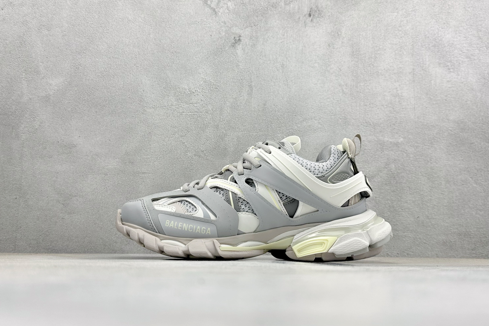 _dj09s7L4IEZDQIzY0EYuuxxdTTQp0FNJIQZQazQ