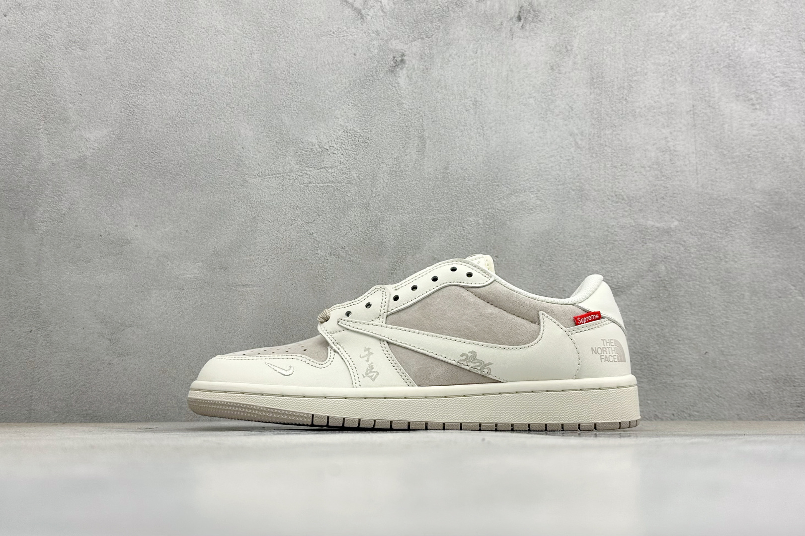 Air Jordan 1 Low AJ1 乔1 马年限定 高端定制 低帮复古篮球鞋 DM7866-130 Air Jordan 1 Low AJ1 乔1 马年限定 高端定制 低帮复古篮球鞋 DM7866-130