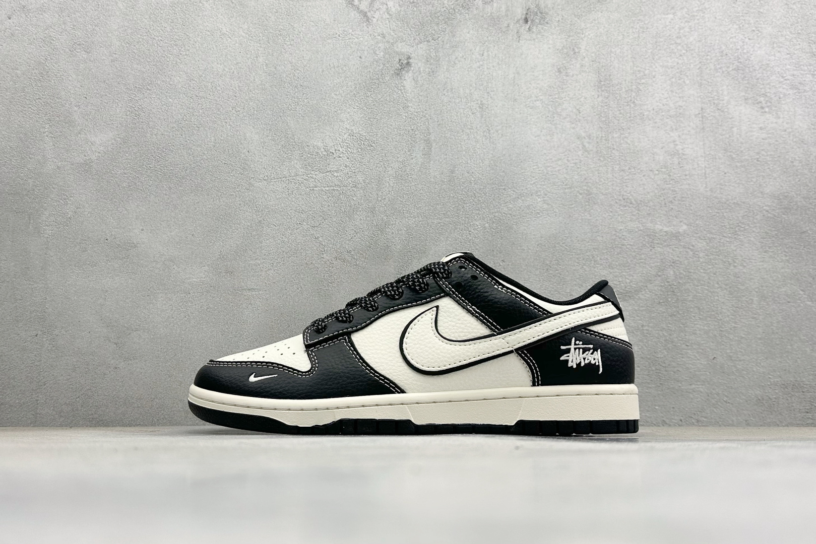 260 Nike Dunk Low Retro 斯图西联名 周年高端定制 低帮休闲板鞋 XX3168-181