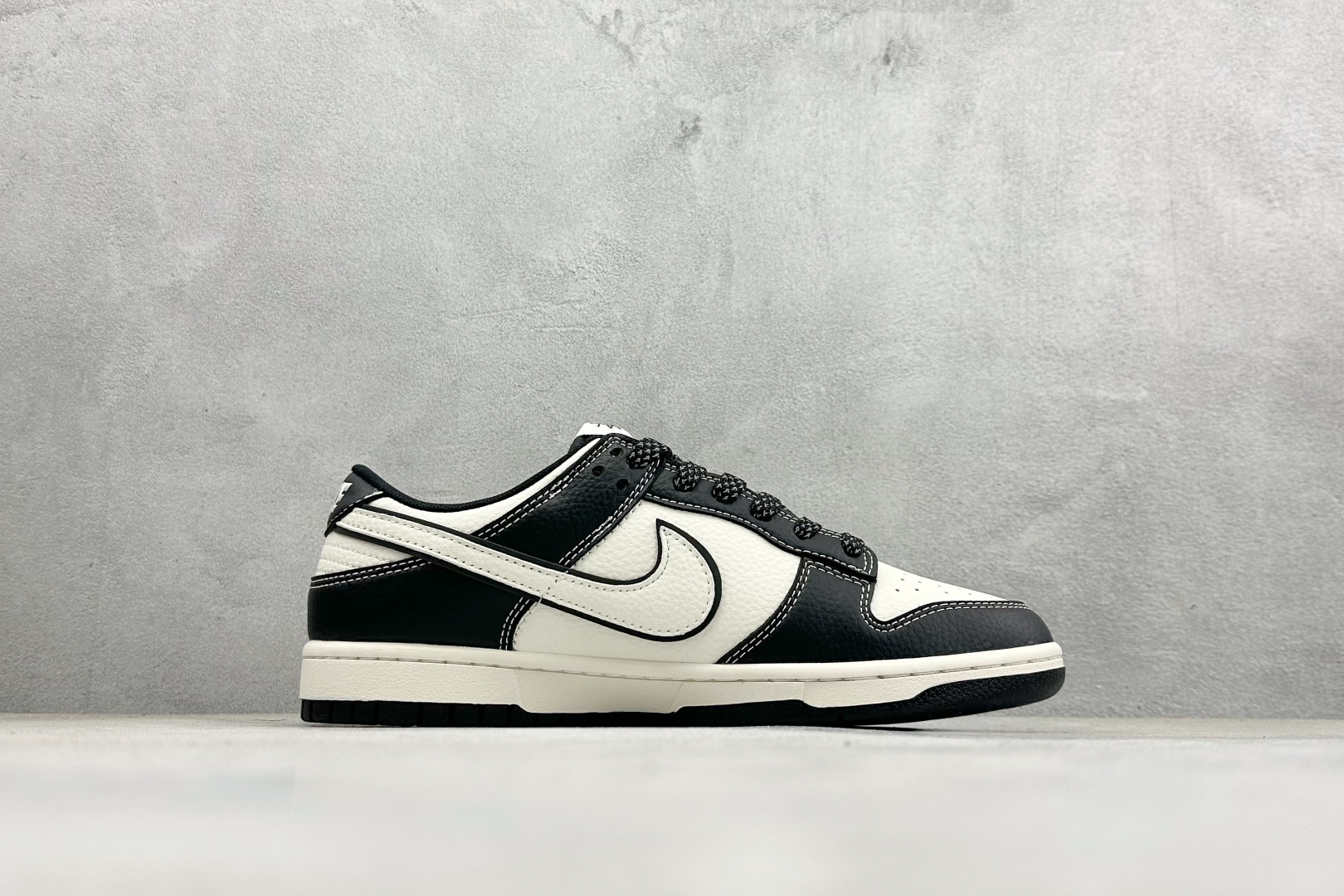 260 Nike Dunk Low Retro 斯图西联名 周年高端定制 低帮休闲板鞋 XX3168-181
