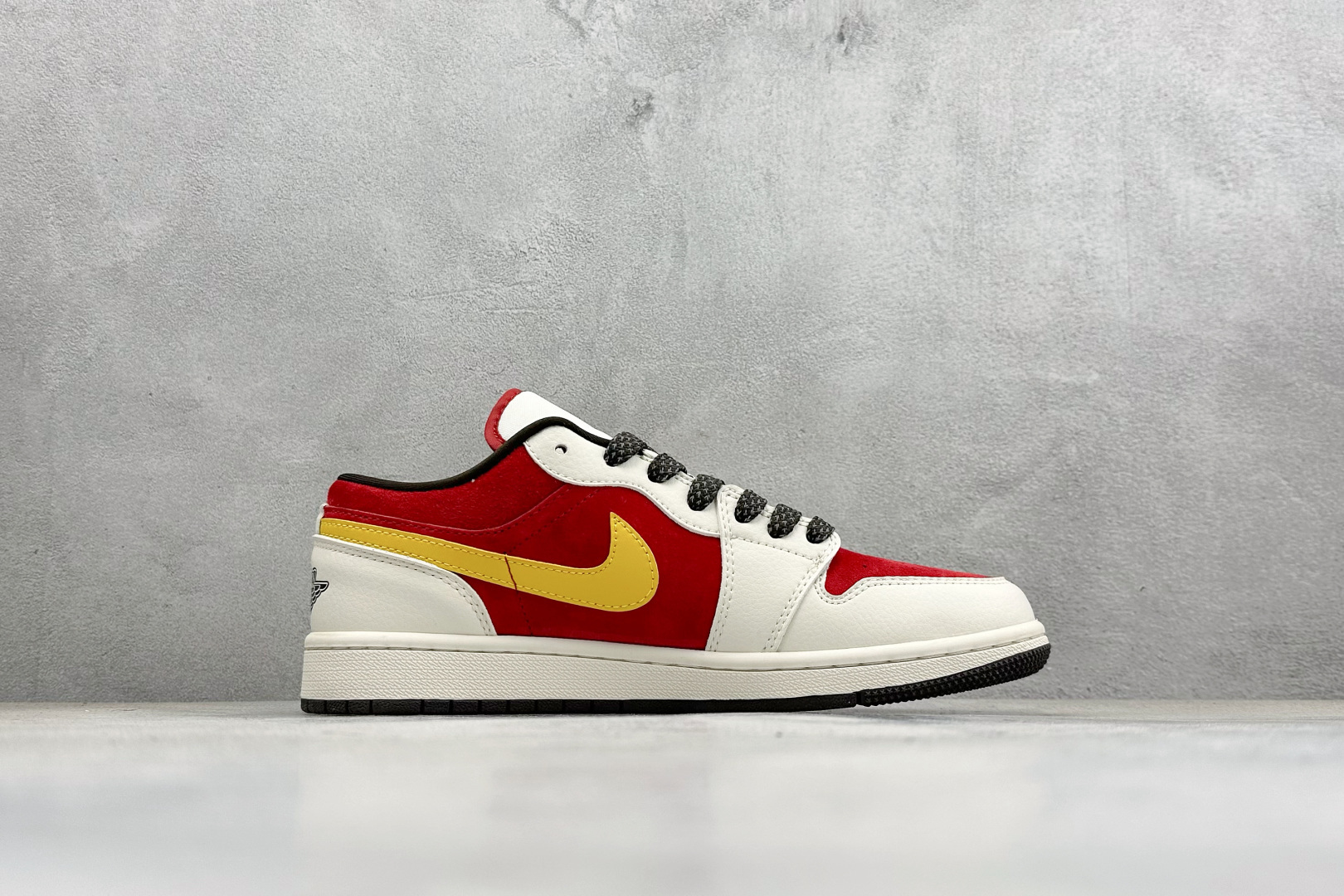 Air Jordan 1 Low AJ1 乔1 马年限定 高端定制 低帮复古篮球鞋 JP2026-165-Top High Quatity Cheap Sneakers Fashion Clothing Clothes Bags handbags Shoes of all Brand wholesale With The best Quality And Beautiful Price from China Factory Chinese suppliers wholesaler seller Air Jordan 1 Low AJ1 乔1 马年限定 高端定制 低帮复古篮球鞋 JP2026-165