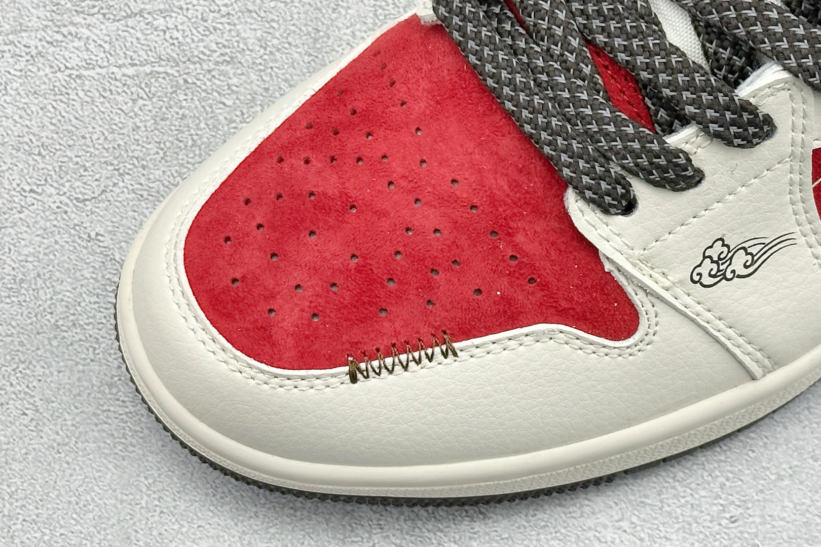 Air Jordan 1 Low AJ1 乔1 马年限定 高端定制 低帮复古篮球鞋 JP2026-165-Top High Quatity Cheap Sneakers Fashion Clothing Clothes Bags handbags Shoes of all Brand wholesale With The best Quality And Beautiful Price from China Factory Chinese suppliers wholesaler seller Air Jordan 1 Low AJ1 乔1 马年限定 高端定制 低帮复古篮球鞋 JP2026-165