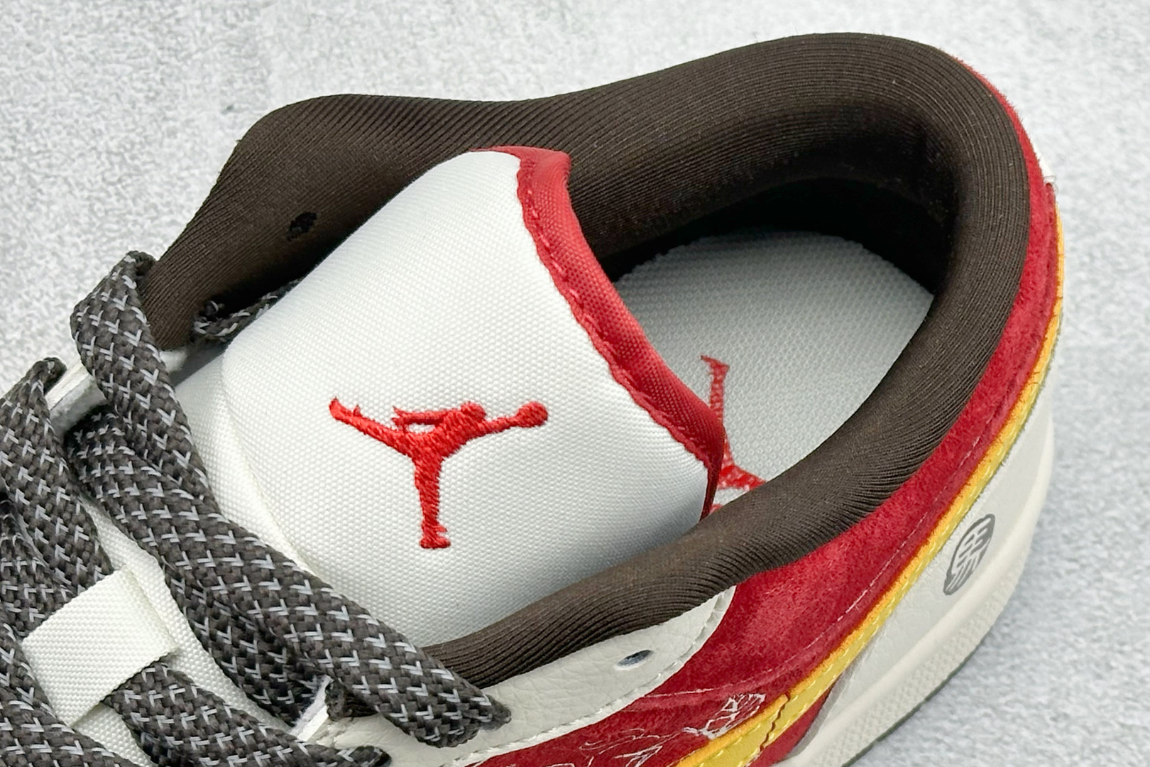 Air Jordan 1 Low AJ1 乔1 马年限定 高端定制 低帮复古篮球鞋 JP2026-165-Top High Quatity Cheap Sneakers Fashion Clothing Clothes Bags handbags Shoes of all Brand wholesale With The best Quality And Beautiful Price from China Factory Chinese suppliers wholesaler seller Air Jordan 1 Low AJ1 乔1 马年限定 高端定制 低帮复古篮球鞋 JP2026-165