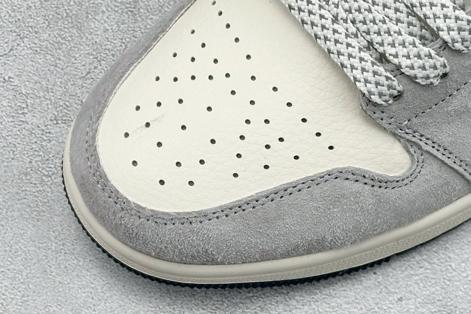 260 Air Jordan 1 Low AJ1 乔1 马年限定 高端定制 低帮复古篮球鞋 JY6988-136-Chinese UA Cheap High Quatity Brand Clothes Bags handbags Sneakers wholesale wholesaler seller from China Factory suppliers Fashion Clothing Shoes best Quality Beautiful Price 260 Air Jordan 1 Low AJ1 乔1 马年限定 高端定制 低帮复古篮球鞋 JY6988-136